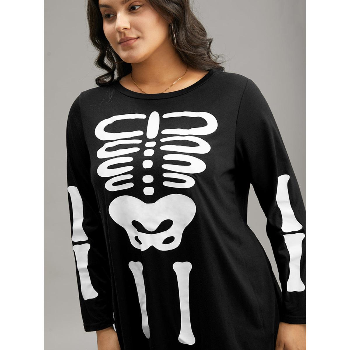 Plus Size Halloween Skull Print Crew Neck T-shirt Black Women Casual Printed Halloween Round Neck Festival-Halloween T-shirts BloomChic 10/M Product Image