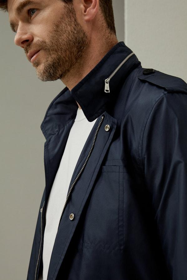 Water-Resistant Modern Utility Men Jacket Product Image