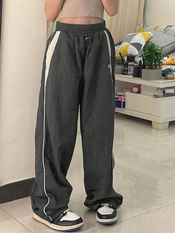 Contrast Piping Black Baggy Sweatpants Product Image
