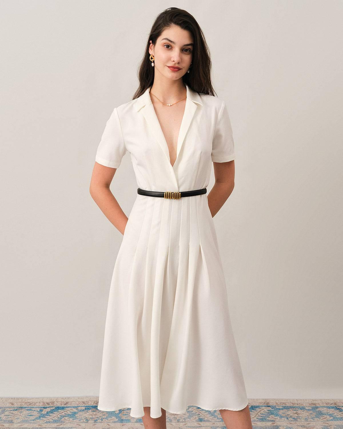 The Skinny Buckle Leather Belt Product Image