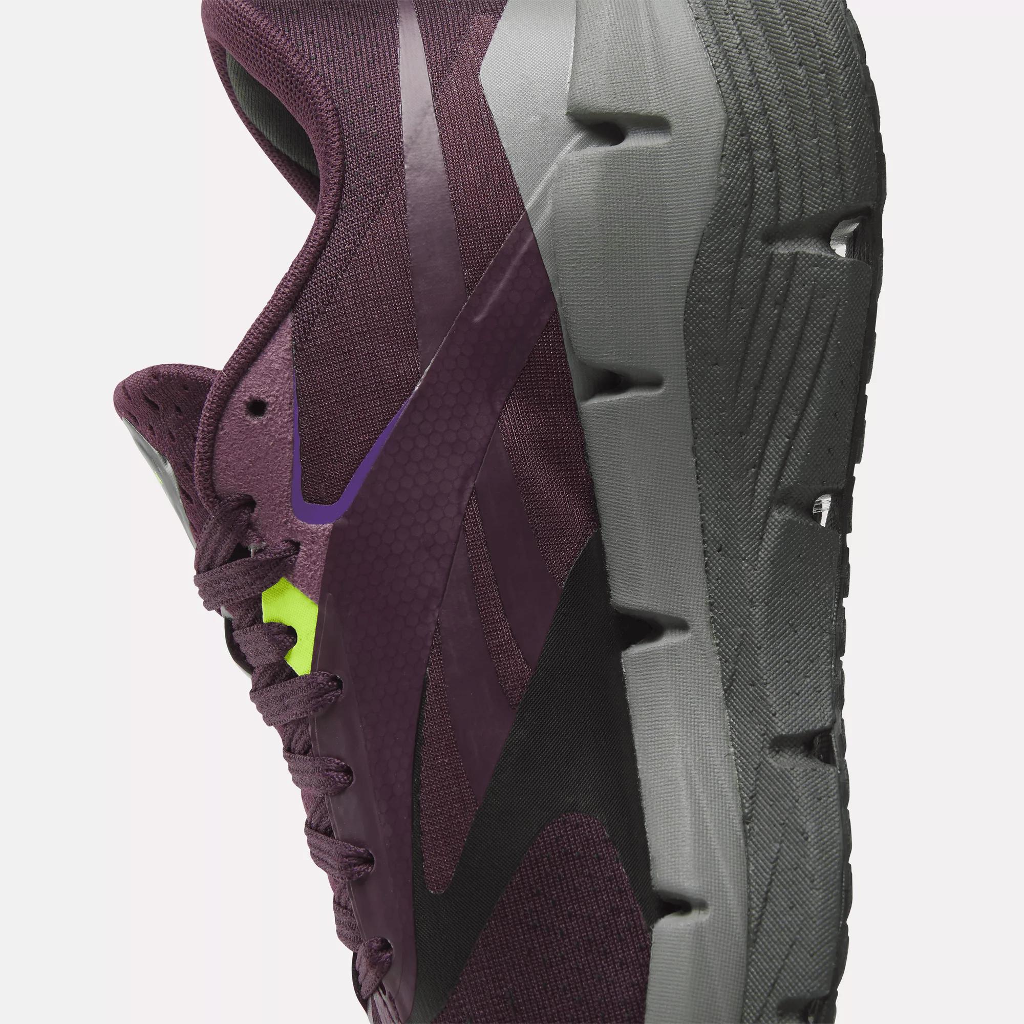 Women's FloatZig Symmetros Shoes in White Product Image