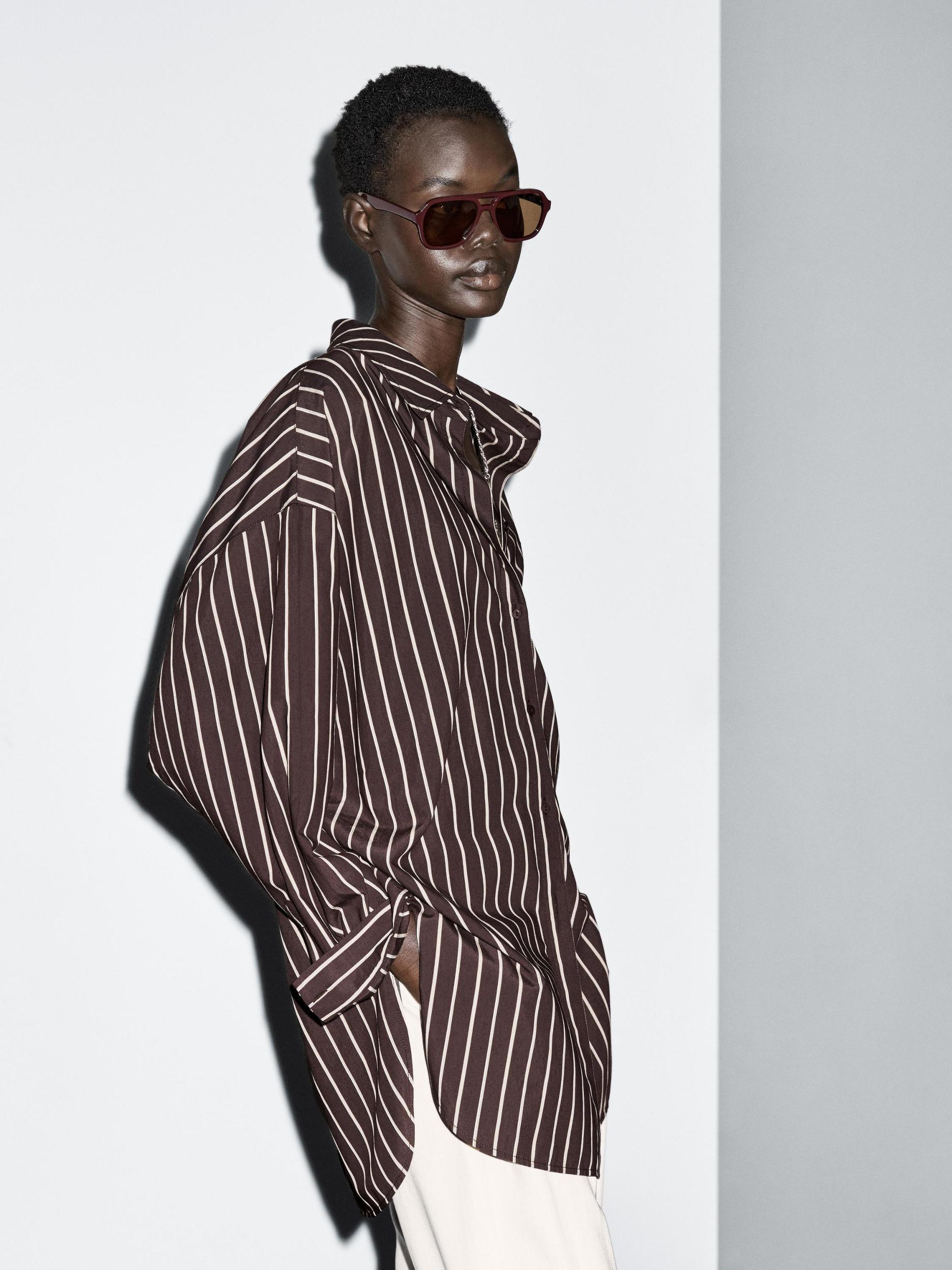 Loose-fitting striped shirt Product Image