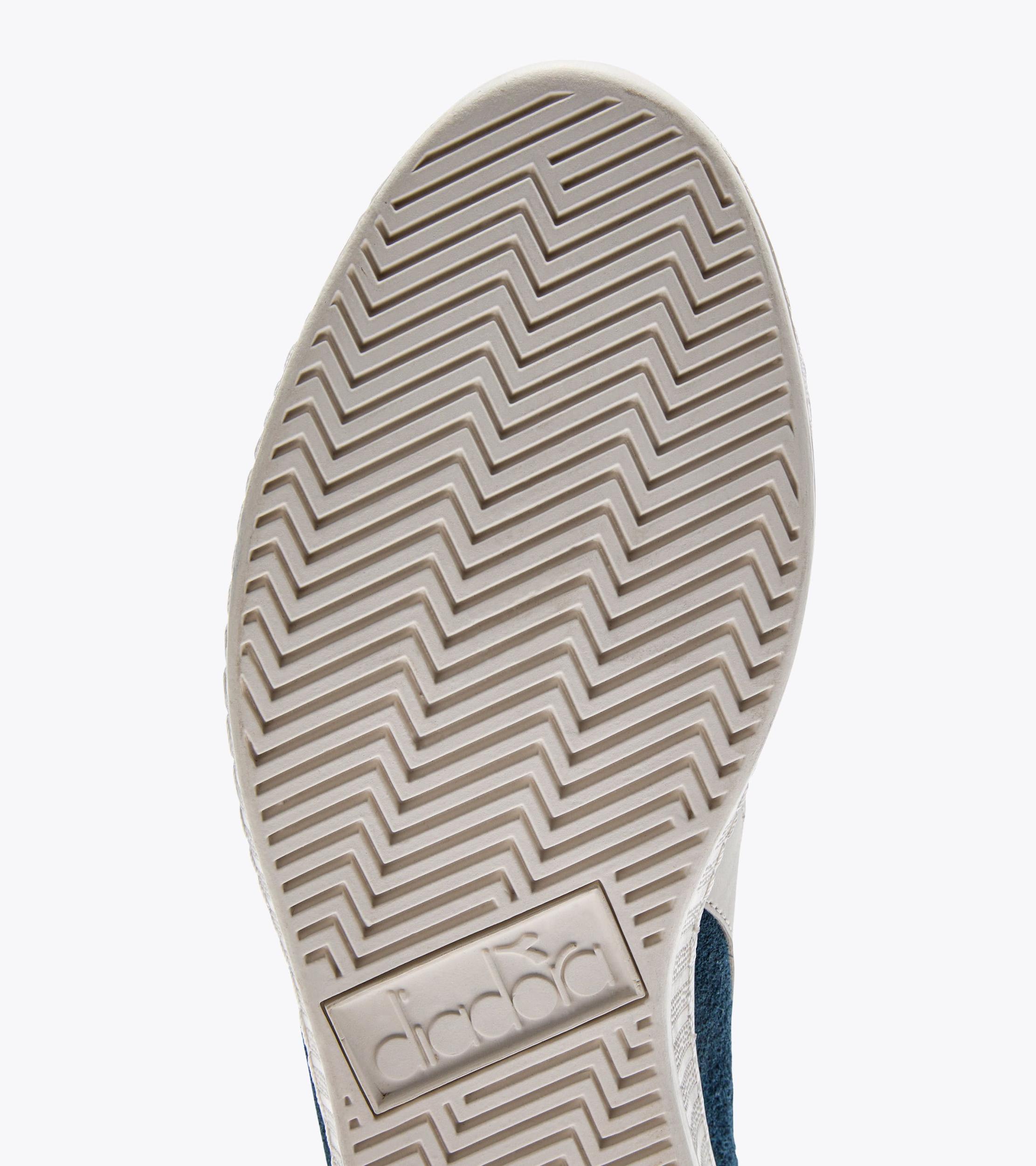 GAME LOW SUEDE WAXED Product Image