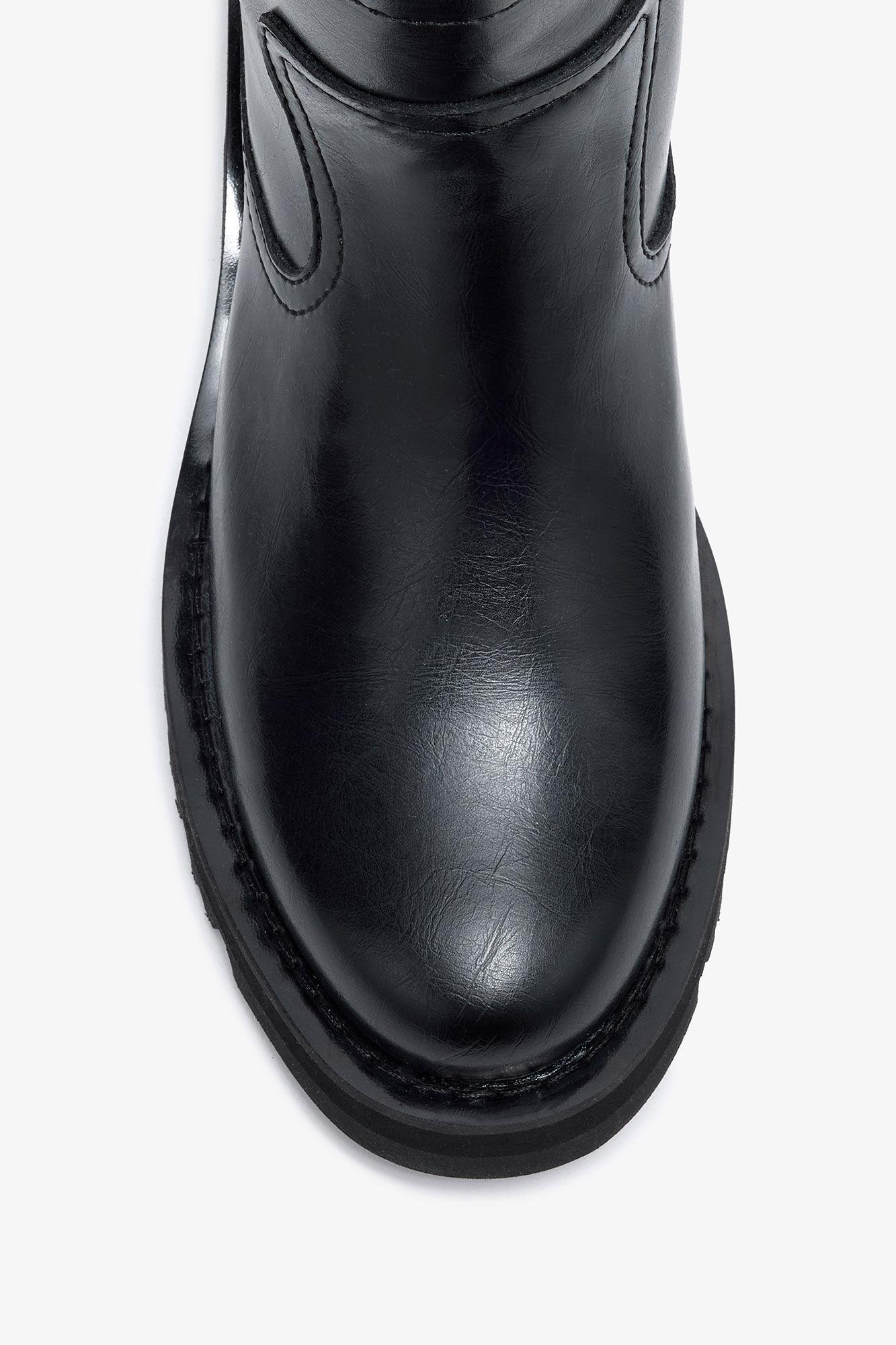 Boots in Low Black Oleatex Product Image