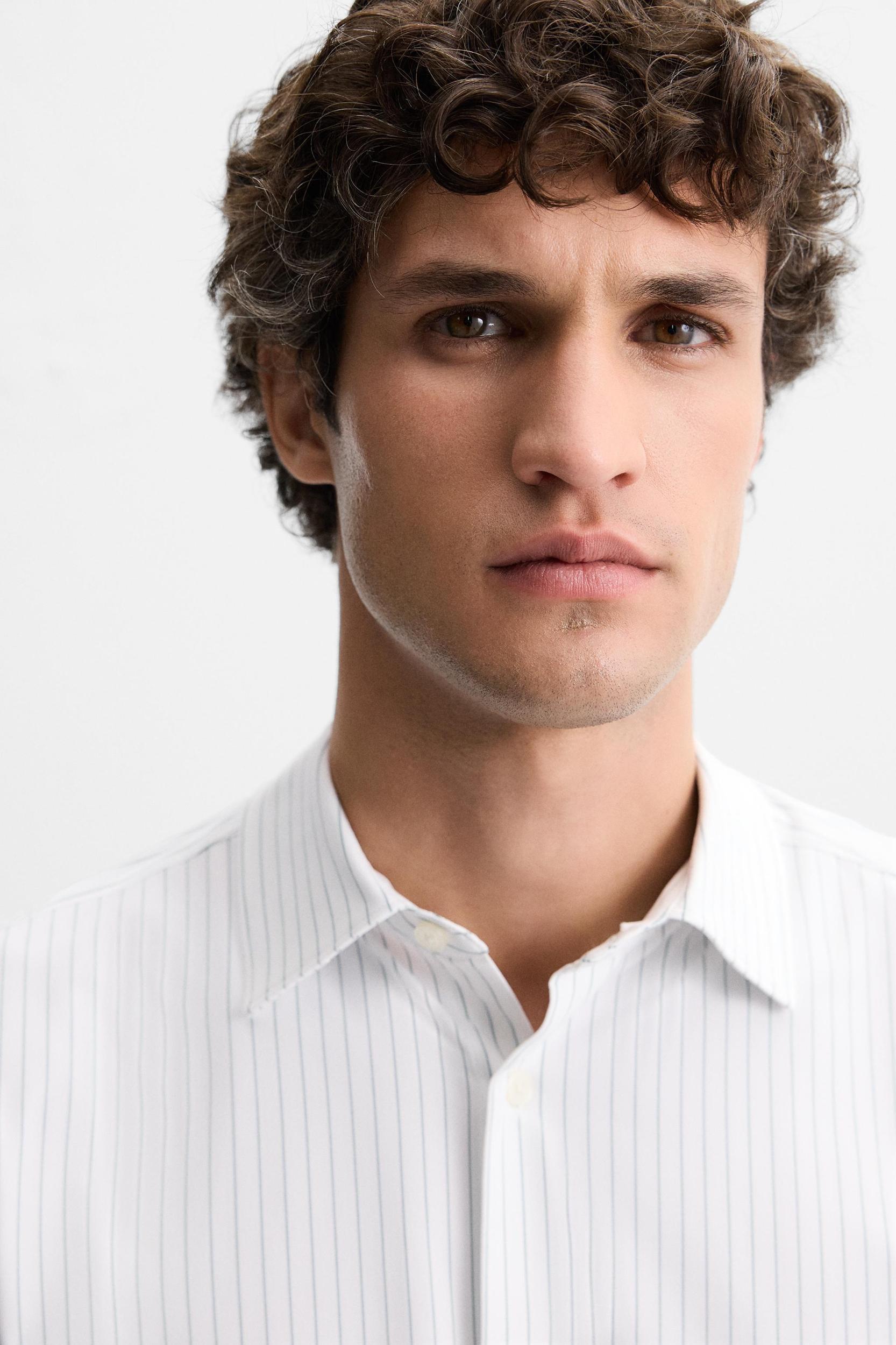 TEXTURED STRETCH SHIRT Product Image