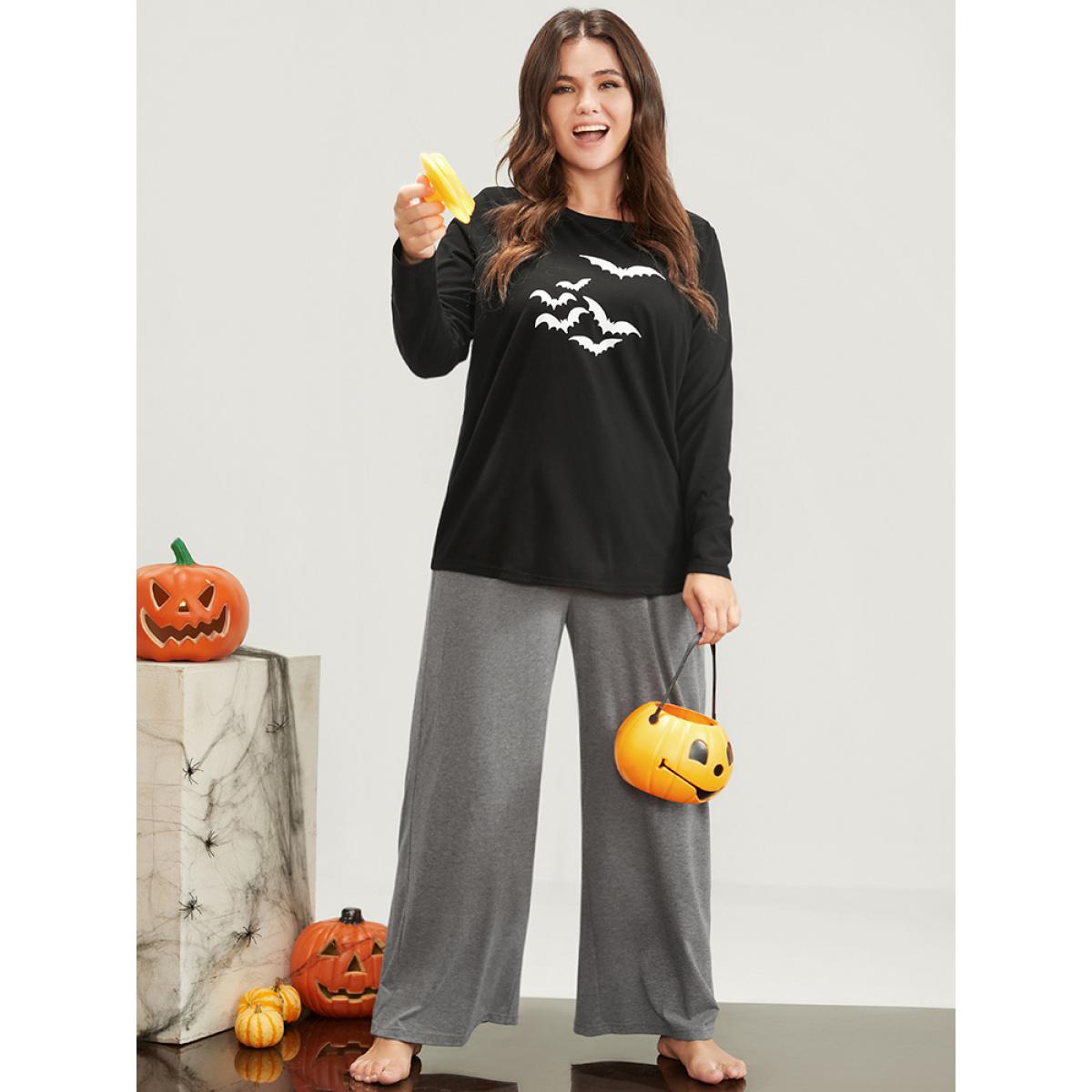 Plus Size Halloween Bat Print Round Neck Pajama Set Women Black Graphic-Halloween Printed Long Sleeve Round Neck Casual Loungewear Sets BloomChic 28/5X Product Image