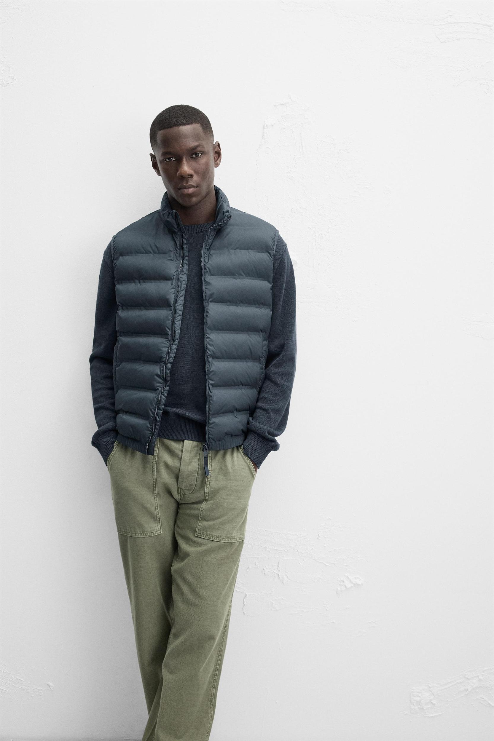 WATER REPELLENT LIGHTWEIGHT PADDED VEST Product Image