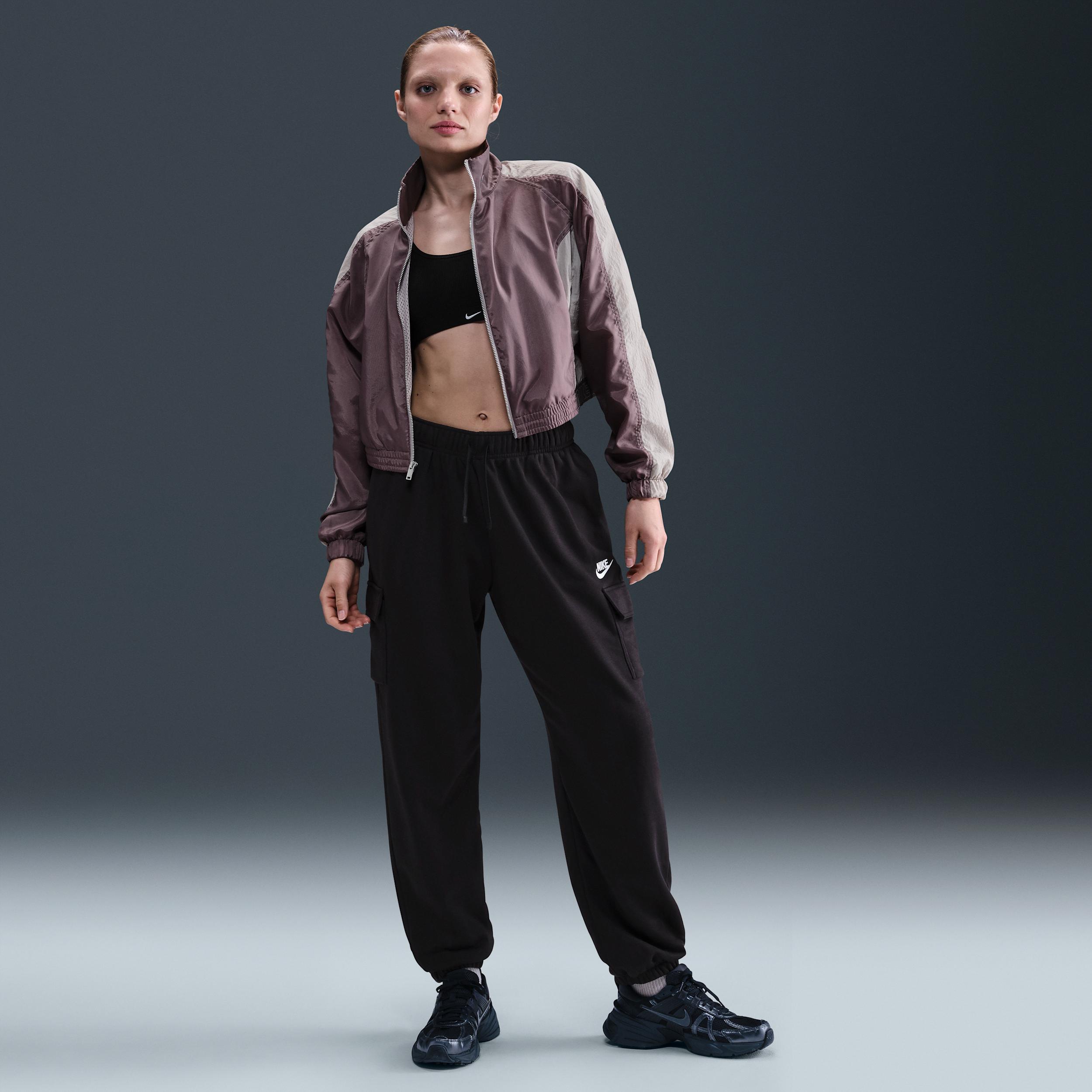 Womens Nike Sportswear Club Fleece Mid-Rise Oversized Cargo Sweatpants | DQ5196-010 Product Image