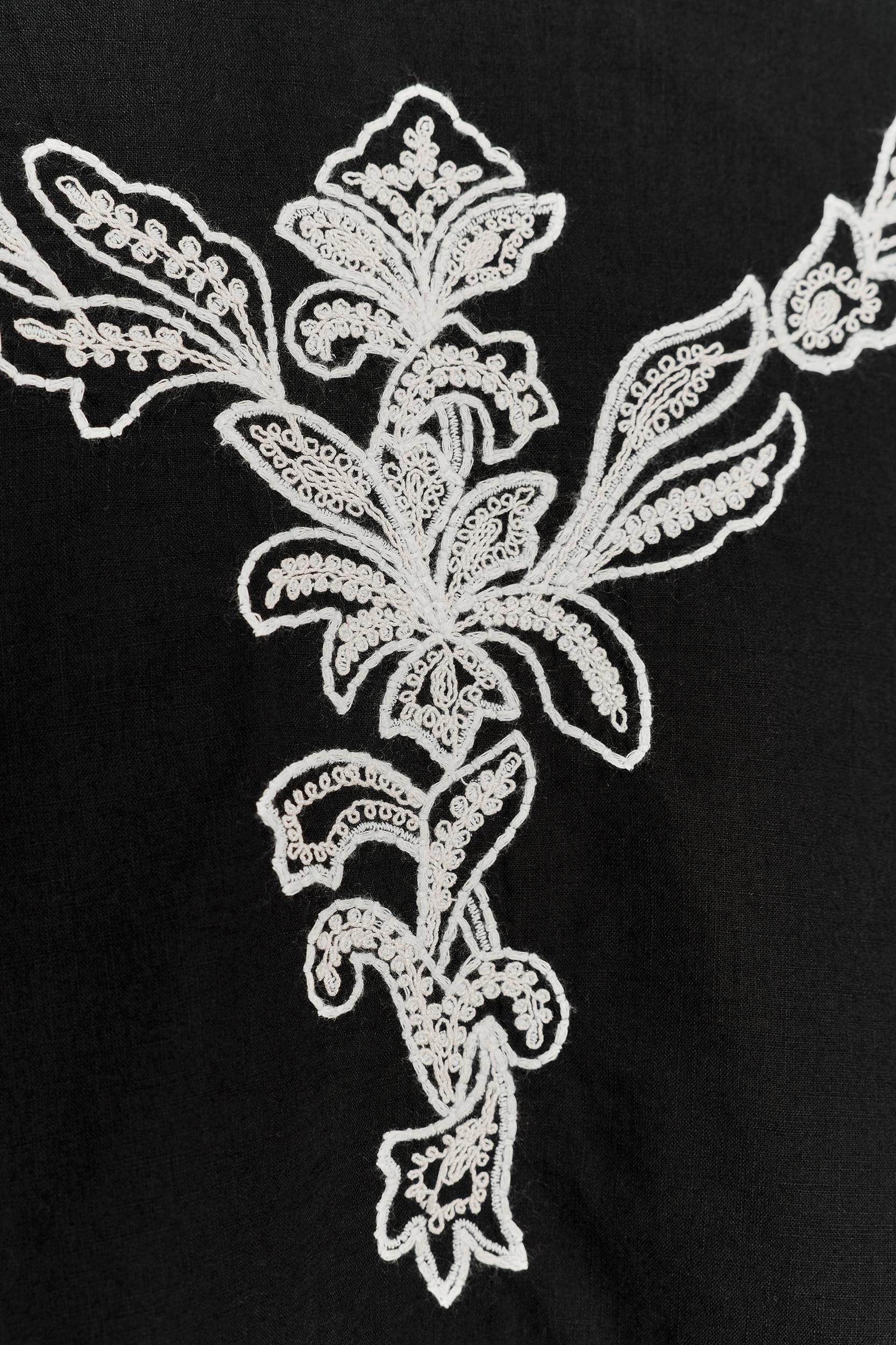 ZW COLLECTION EMBROIDERED BLOUSE Product Image