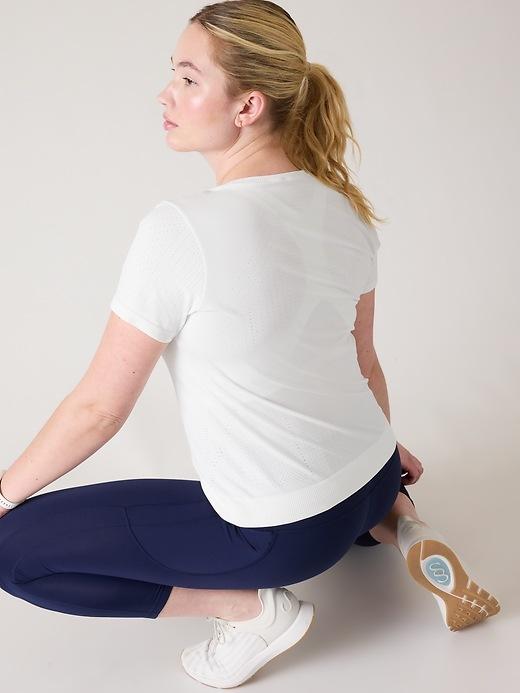 In Motion Seamless Tee Product Image