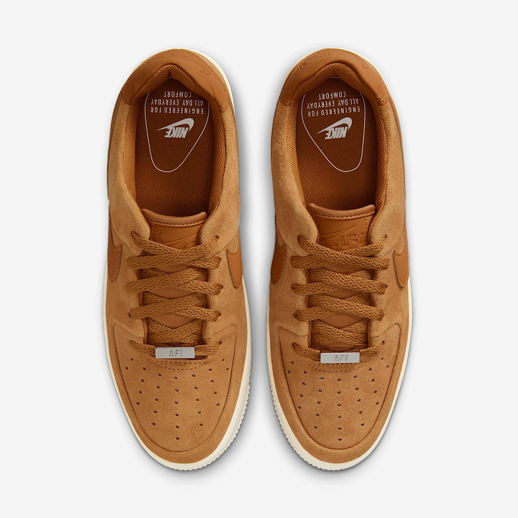 Nike Womens Air Force 1 Sage Low Shoes | AR5339-701 Product Image