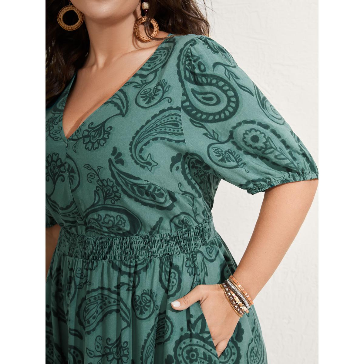 Plus Size Paisley Print Shirred Waist Midi Dress Teal Women Boho V-neck Short sleeve Curvy BloomChic 12/L Product Image