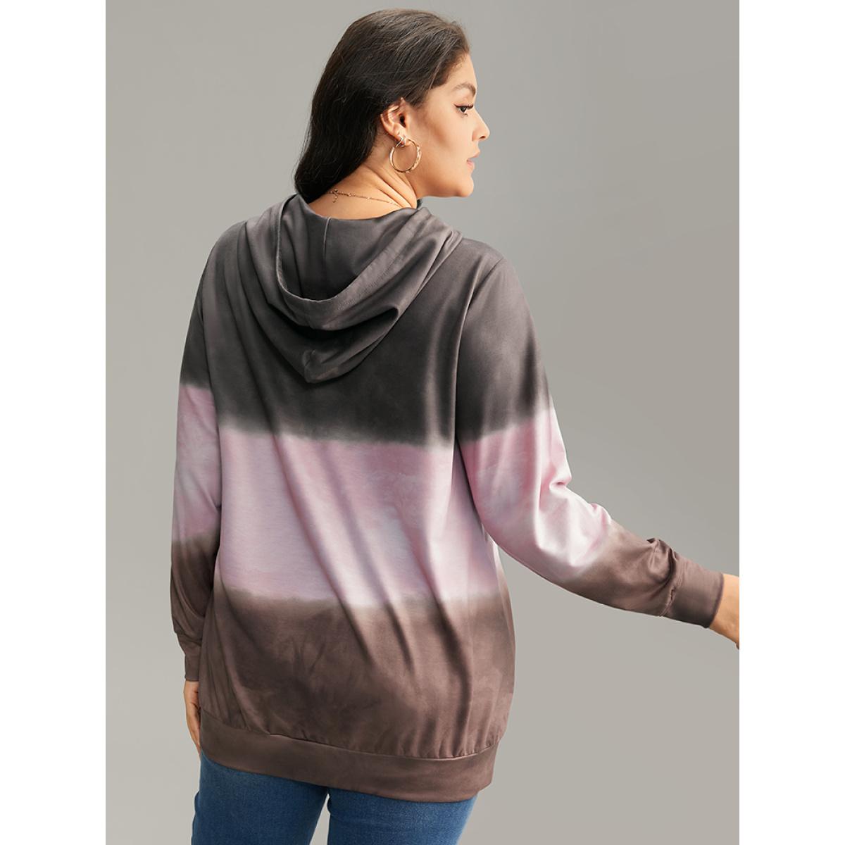 Plus Size Tie Dye Contrast Kangaroo Pocket Sweatshirt Women Multicolor Casual Contrast Hooded Dailywear Sweatshirts BloomChic 12/L Product Image