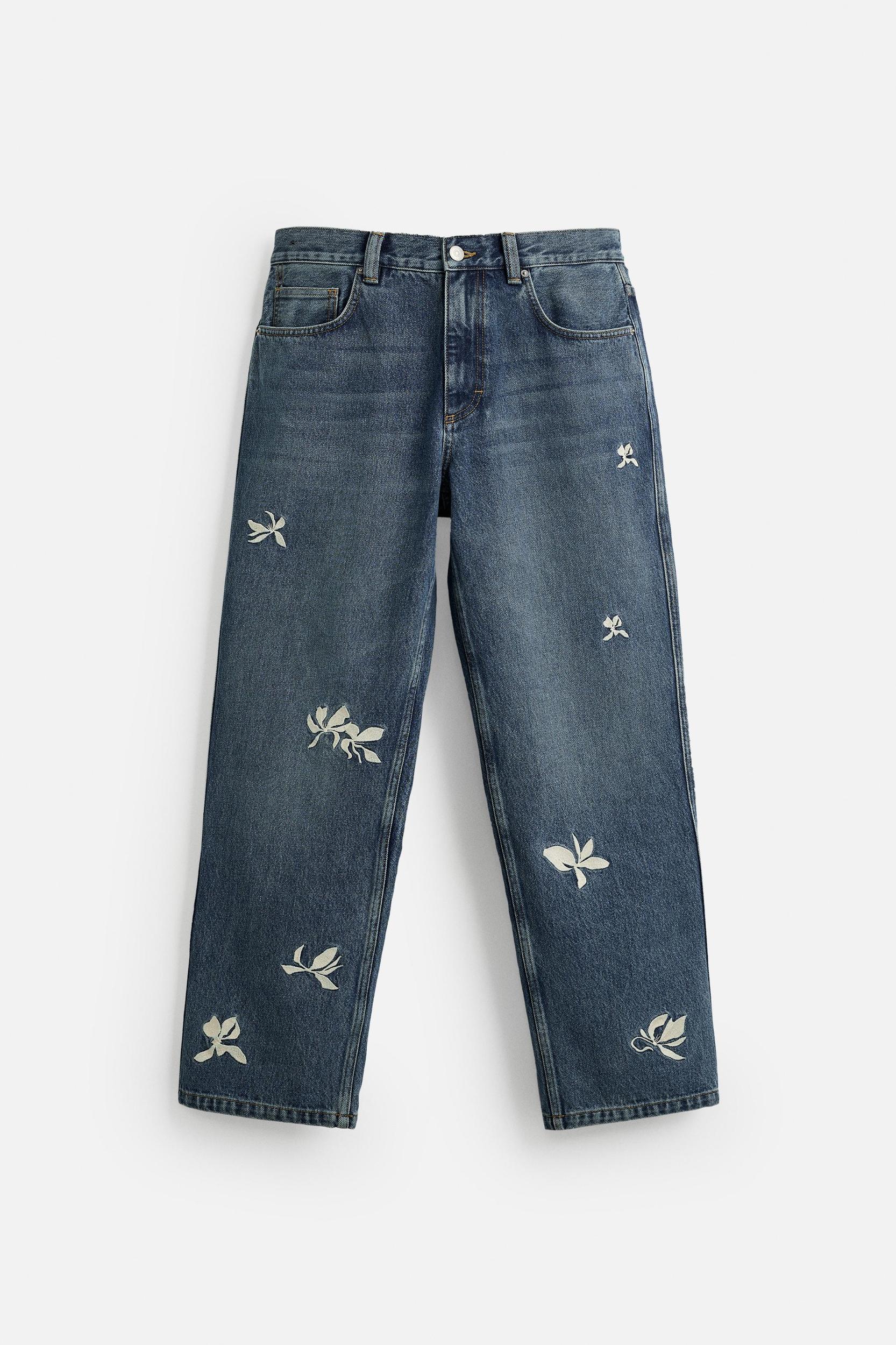 EMBROIDERED RELAXED FIT JEANS Product Image