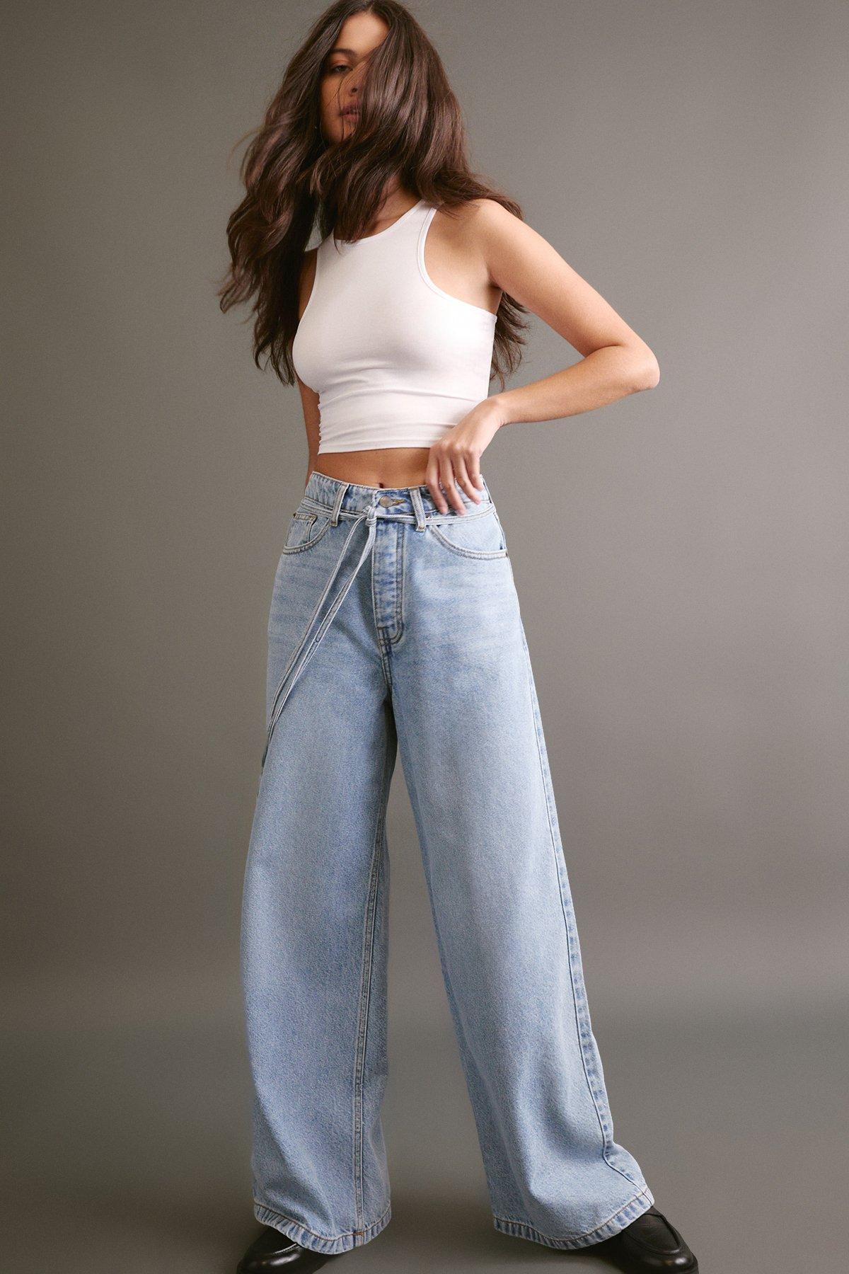 The Belted Wide Leg Jeans Product Image