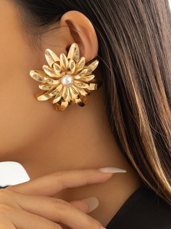Flower Shape Drop Earrings Product Image
