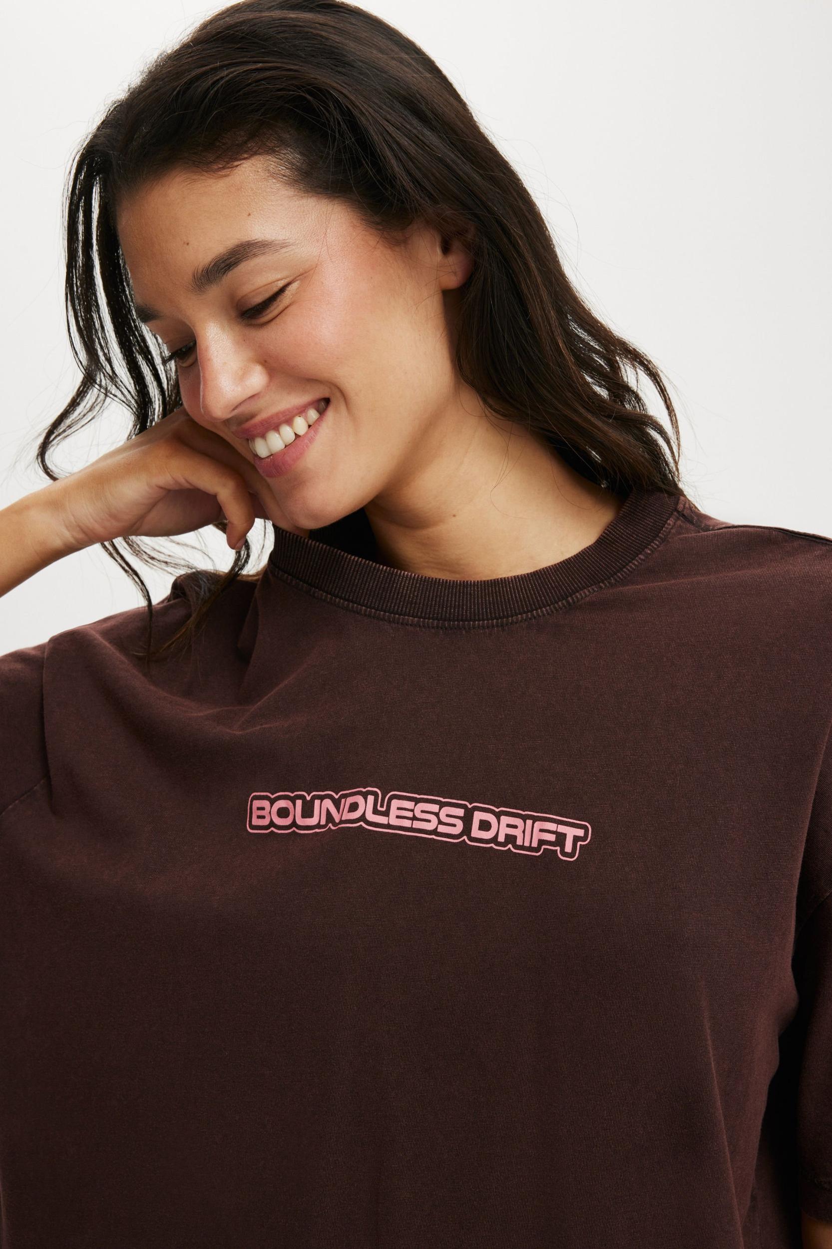 The Boxy Graphic Tee Product Image