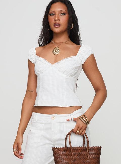 Fyrie Top White Product Image