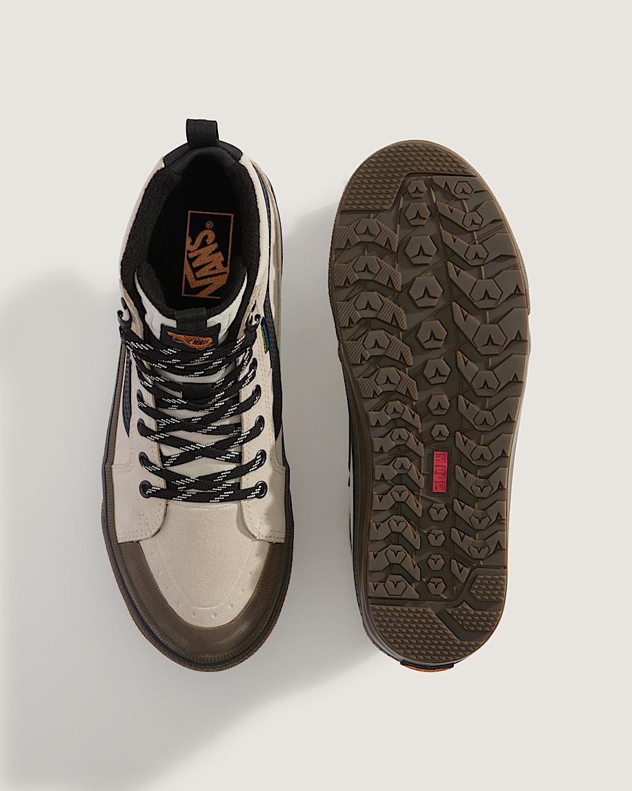 Sk8-Hi Waterproof Insulated Shoe in Oatmeal / Black Beige| Vans US Product Image