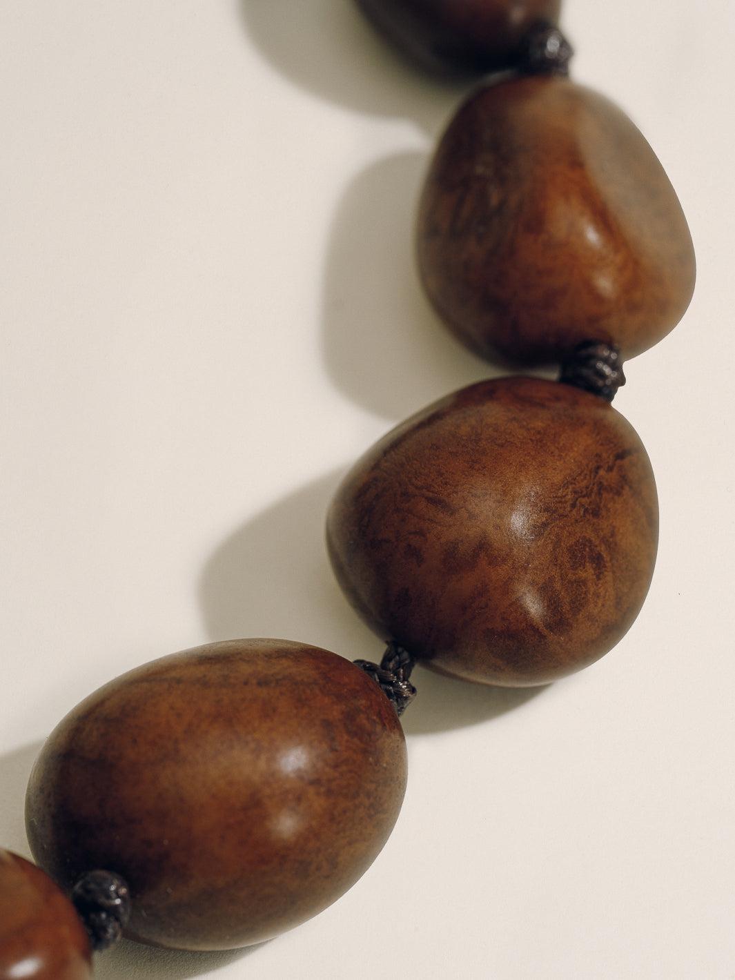 The Pendant Necklace in Black Product Image