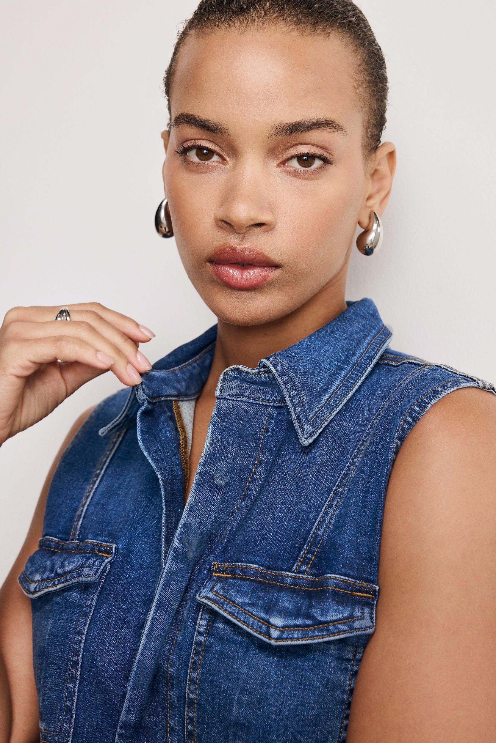 FIT FOR SUCCESS SLEEVELESS MINI DRESS | INDIGO594 Product Image