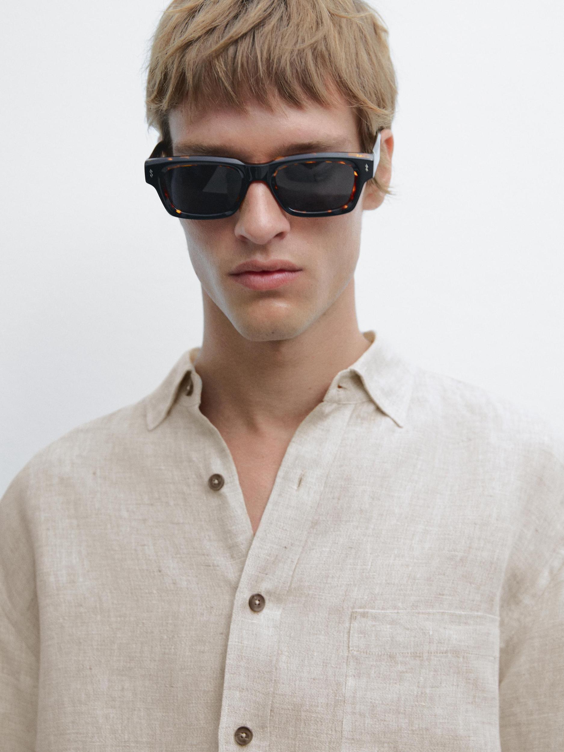 100% linen regular fit shirt Product Image