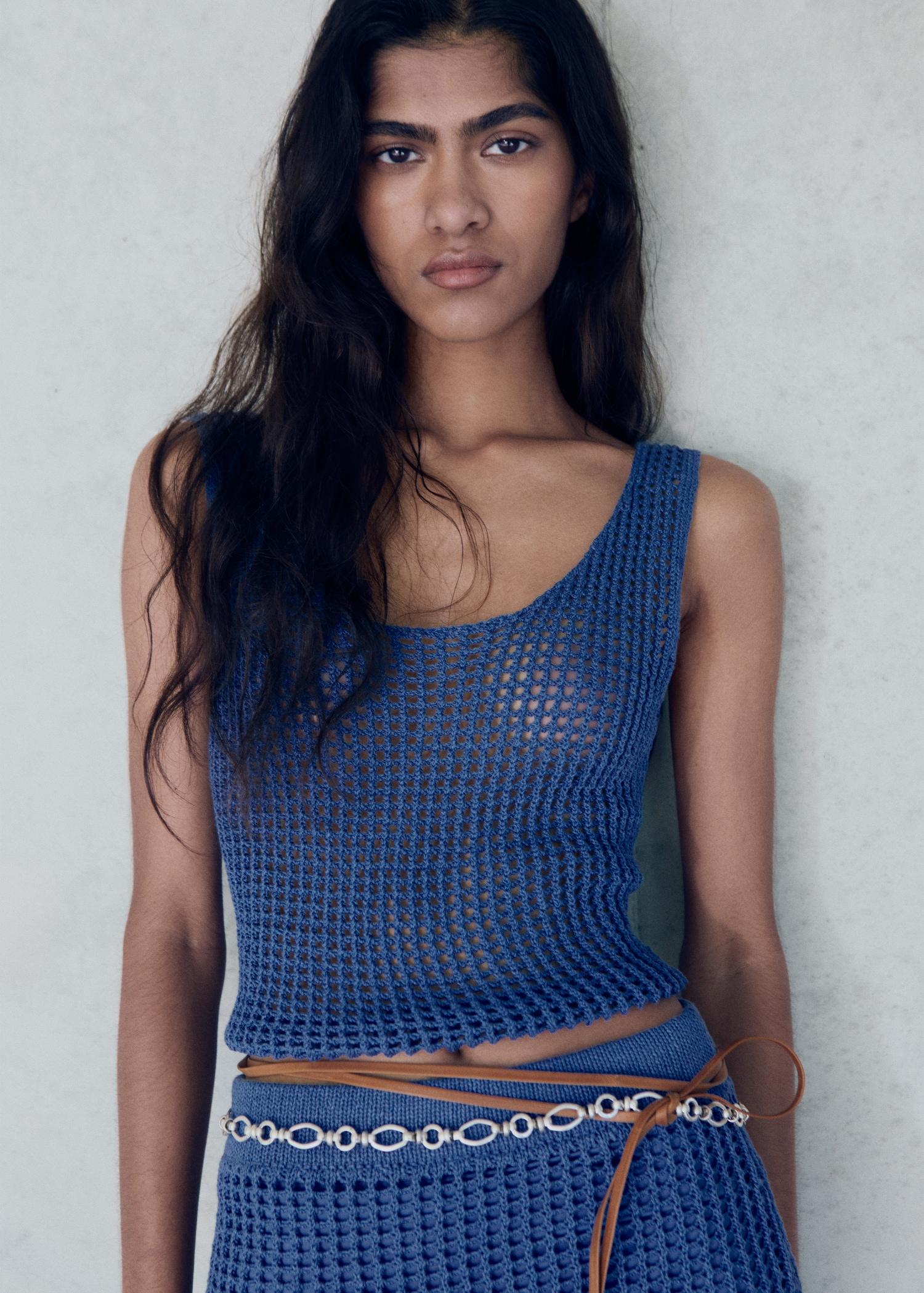 Knitted crop top - Women | MANGO USA Product Image