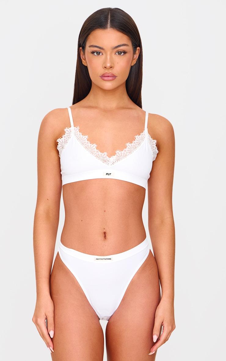 PRETTYLITTLETHING White Badge Seamless Thong Product Image