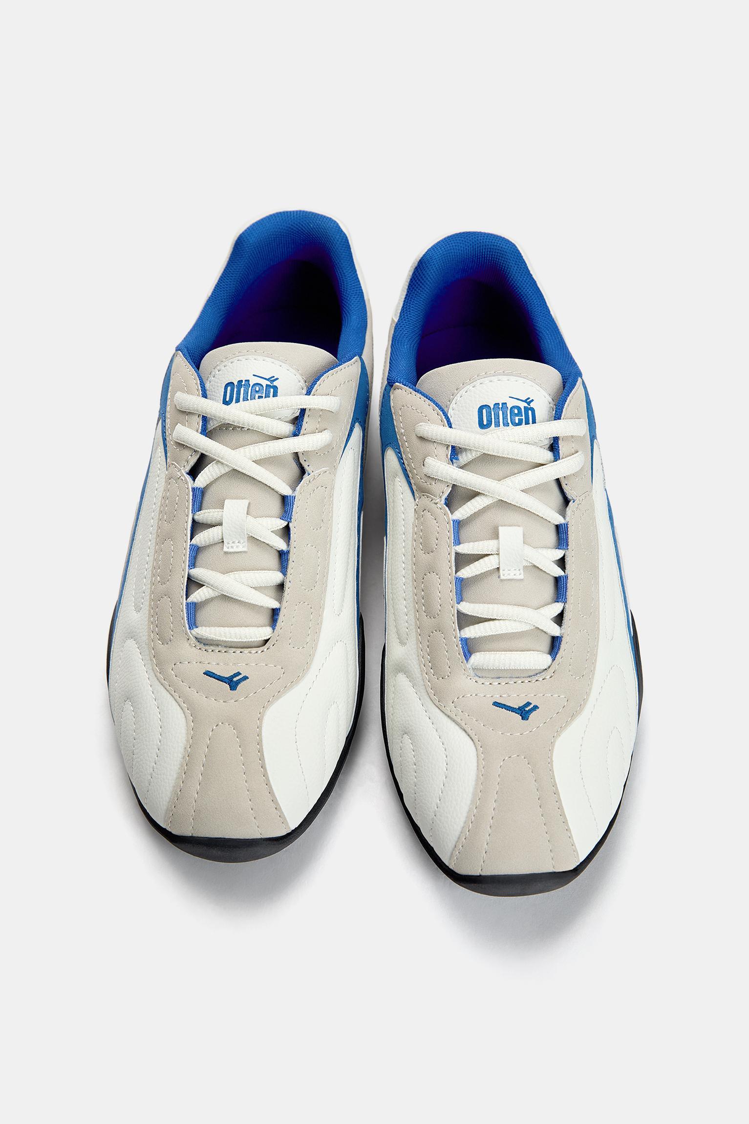 Retro sneakers Product Image
