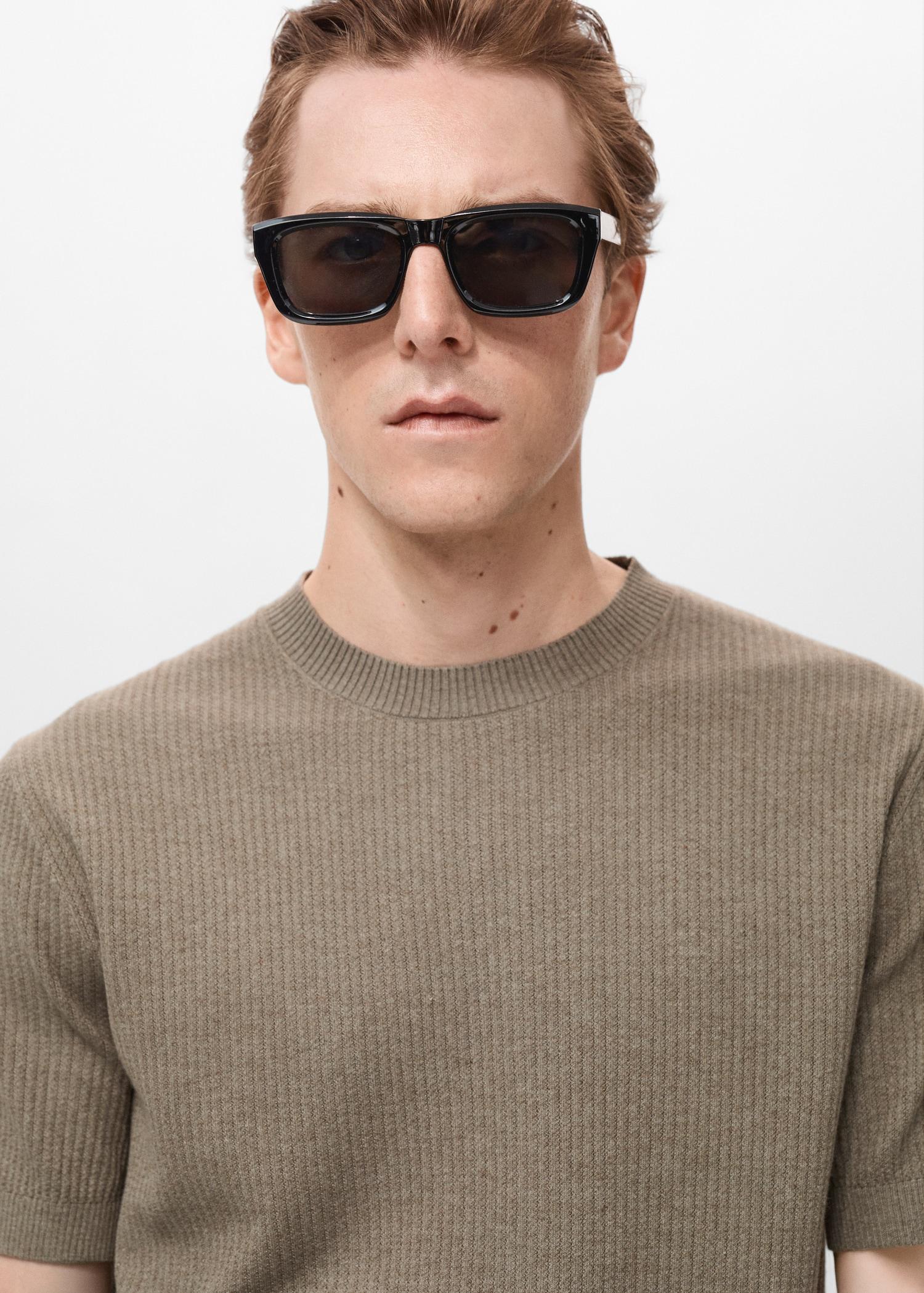 Ribbed  knit t-shirt - Men | MANGO USA Product Image