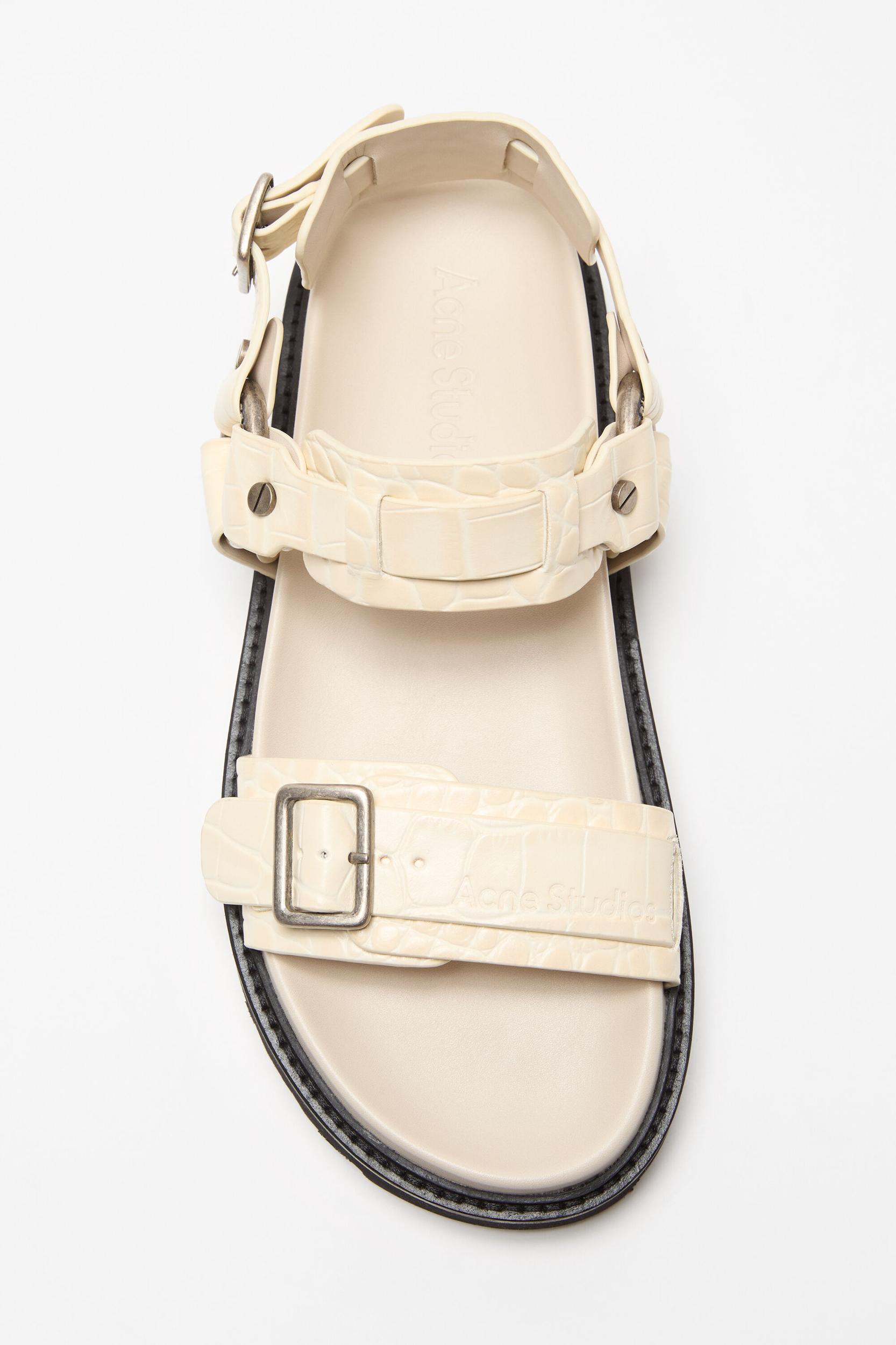 Leather buckle sandal Product Image