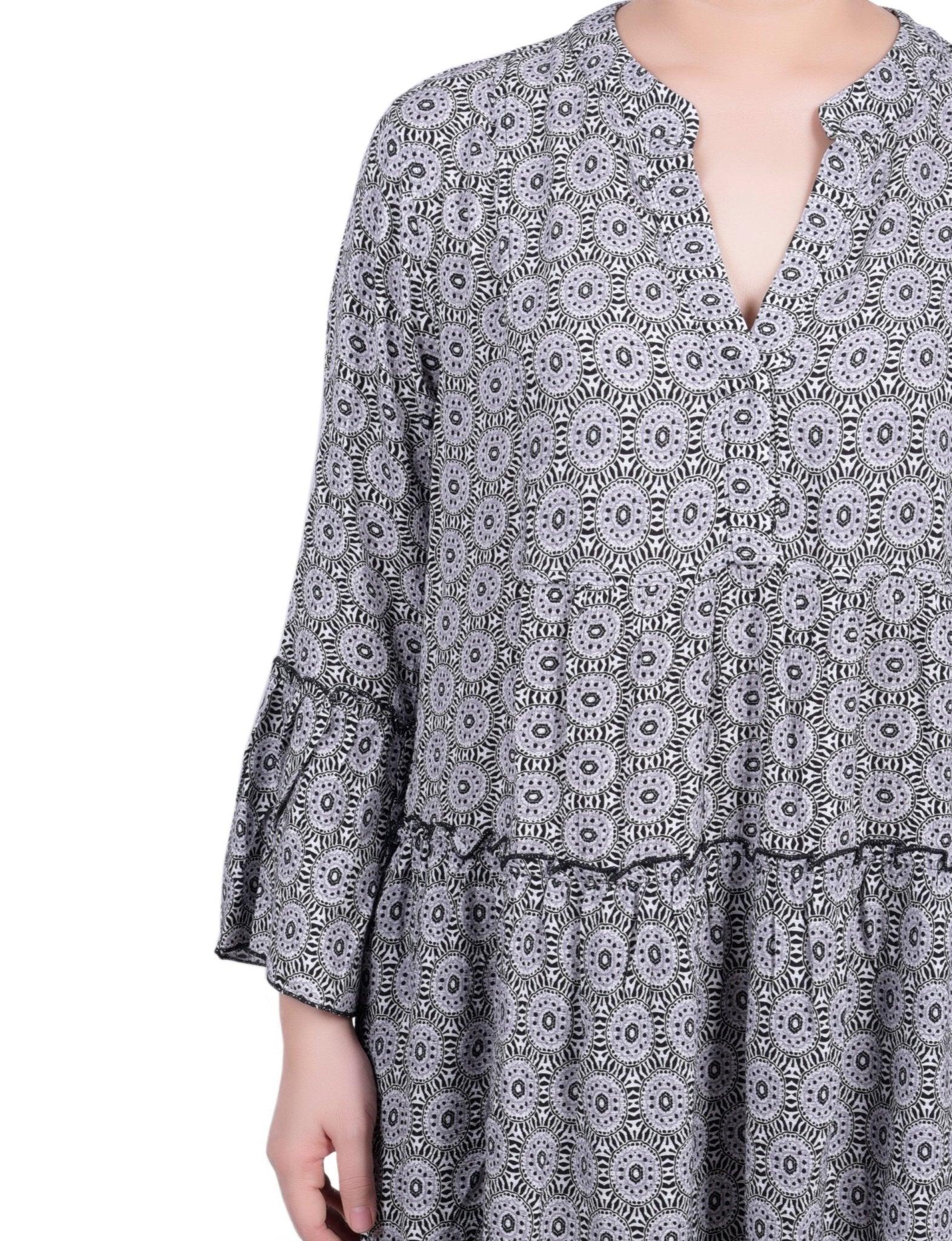 Black White Geo 3/4 Sleeve Tiered Dress - Petite Product Image