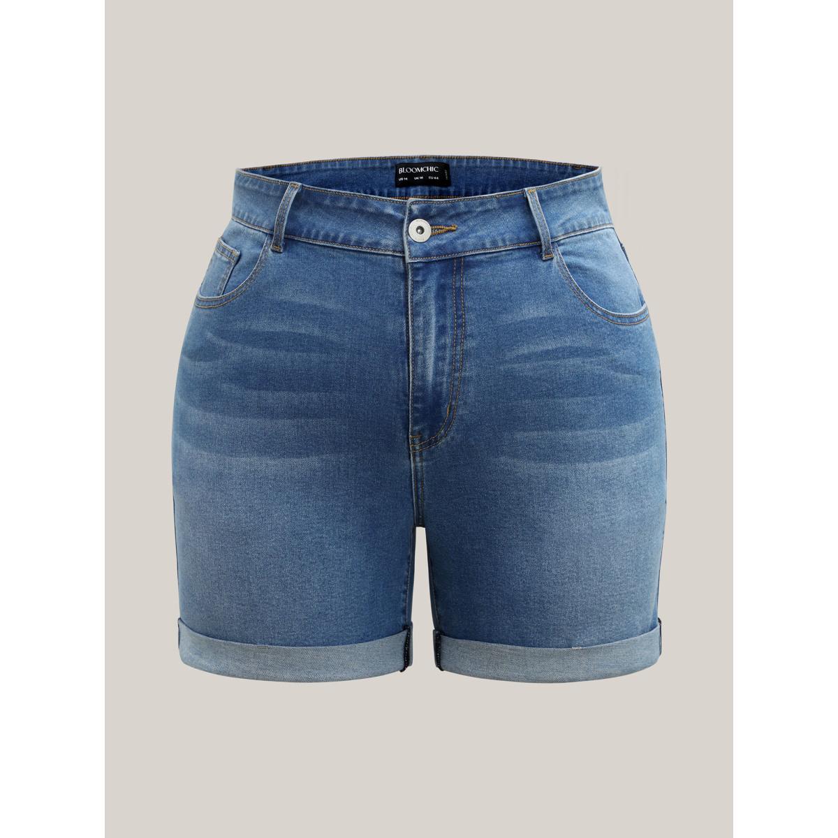 Plus Size Stretchy Roll Hem Denim Shorts Women Denimlightblue Medium stretch Casual Slanted pocket Leisure Denim Shorts BloomChic 16/1X Product Image