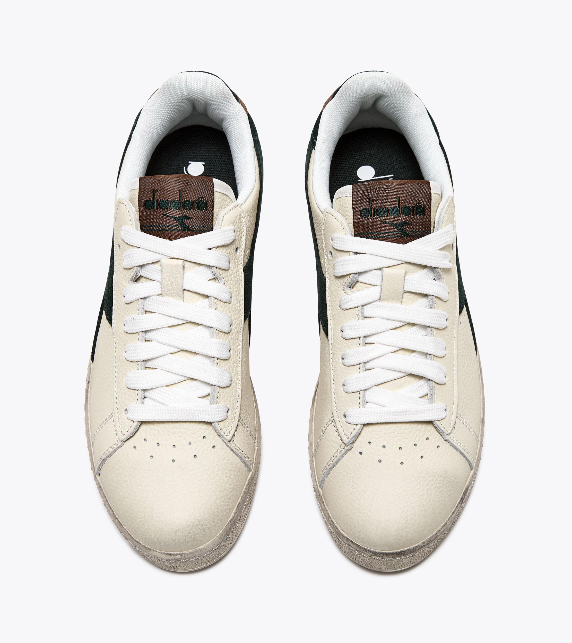 GAME L LOW WAXED SUEDE POP Product Image