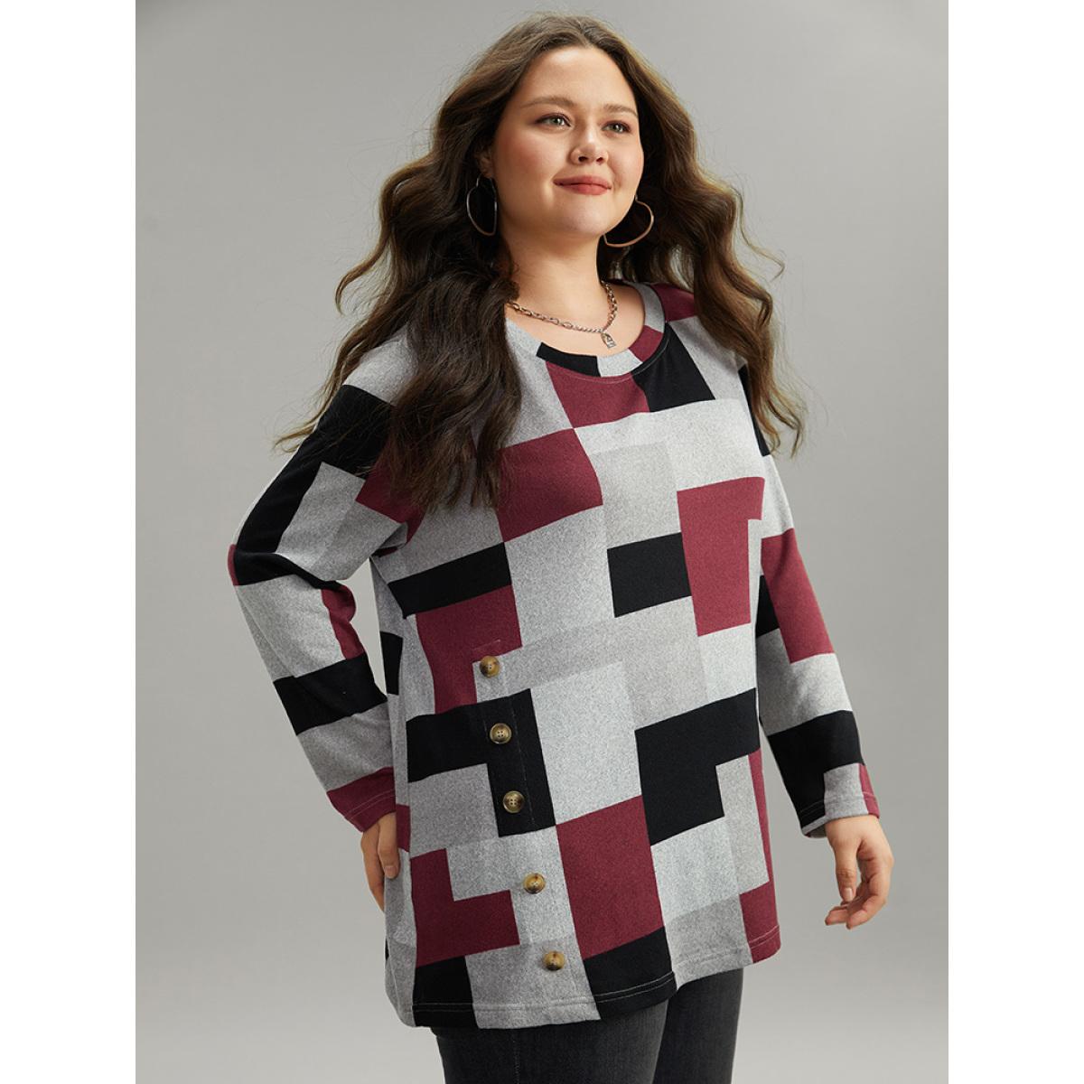 Plus Size Colorblock Contrast Button Detail T-shirt Multicolor Women Casual Contrast Geometric Round Neck Dailywear T-shirts BloomChic 18-20/2X Product Image