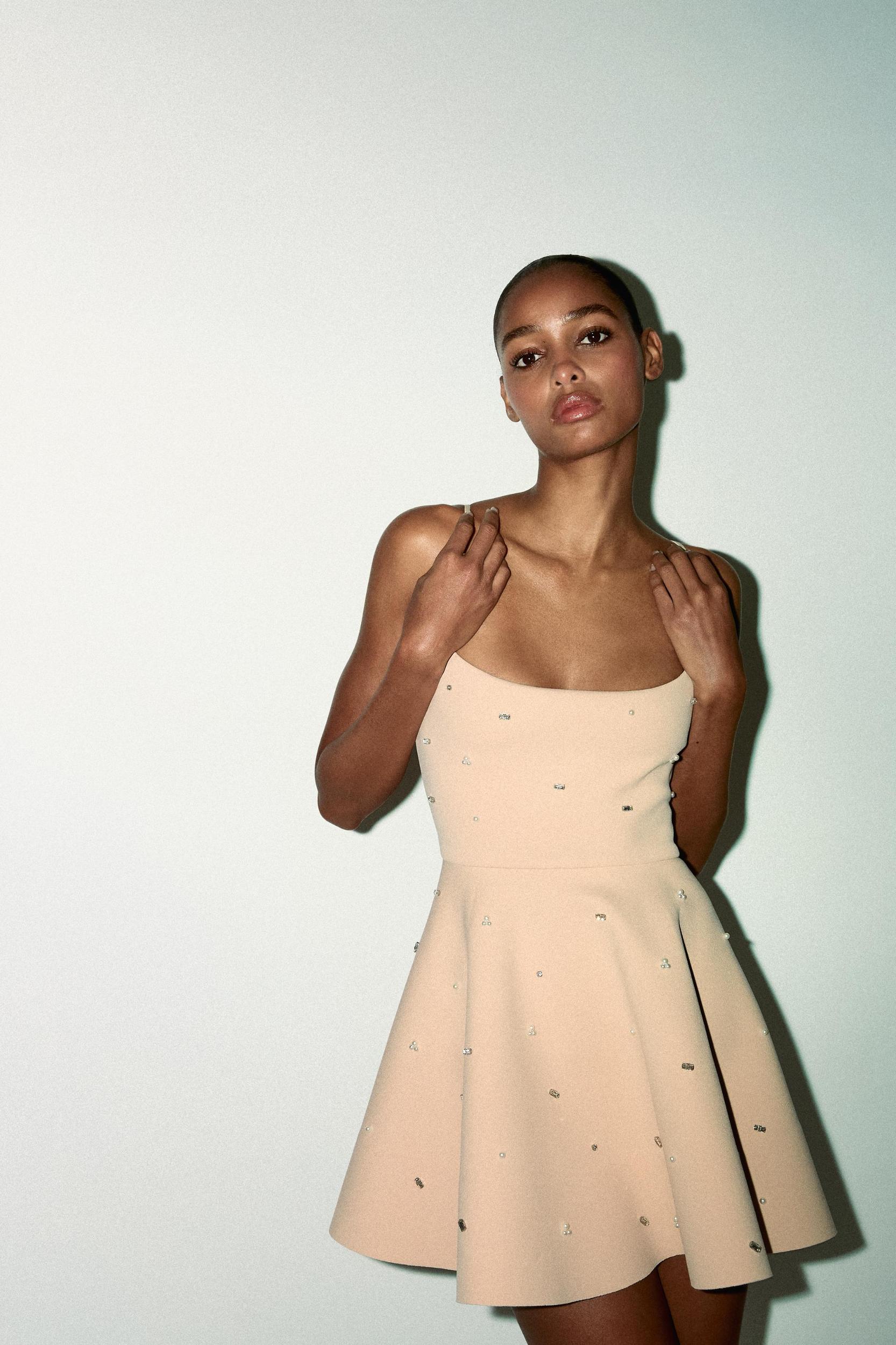 JEWEL VOLUME SHORT DRESS Product Image