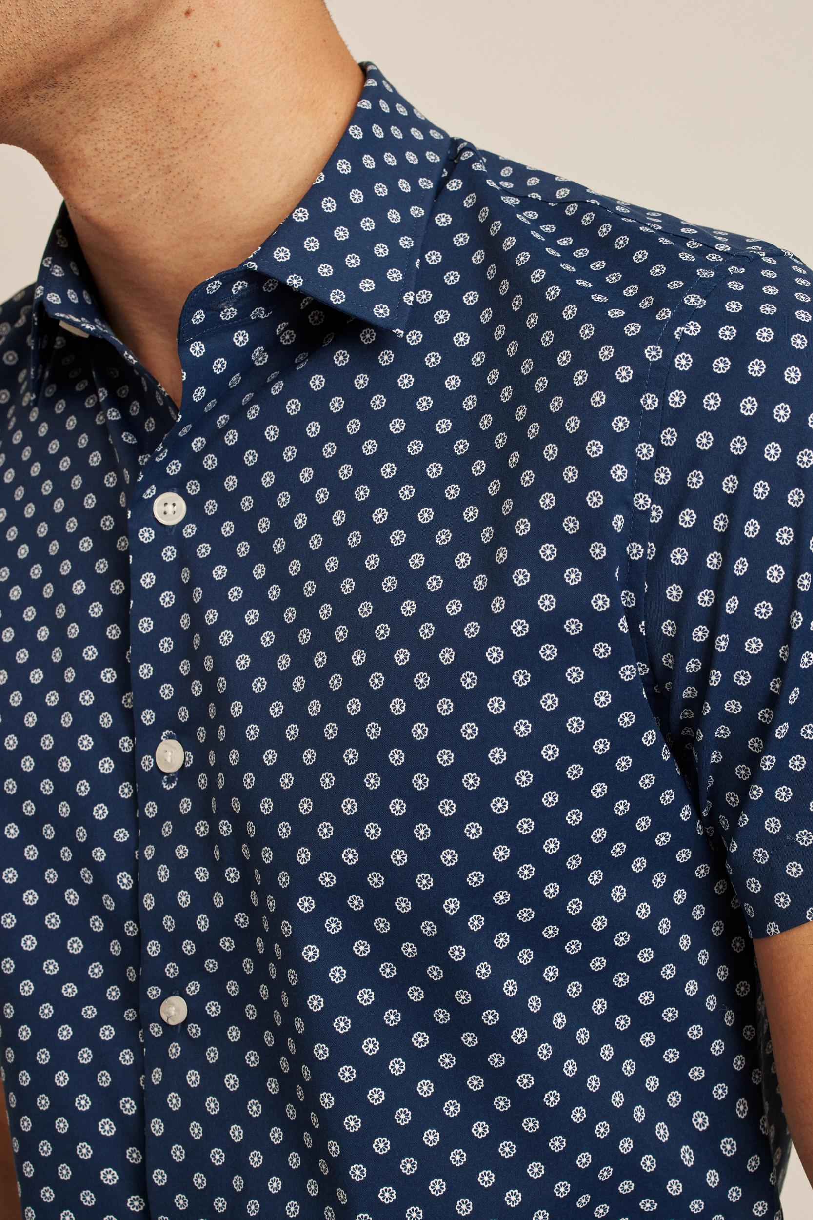 Tech Short Sleeve Shirt Product Image