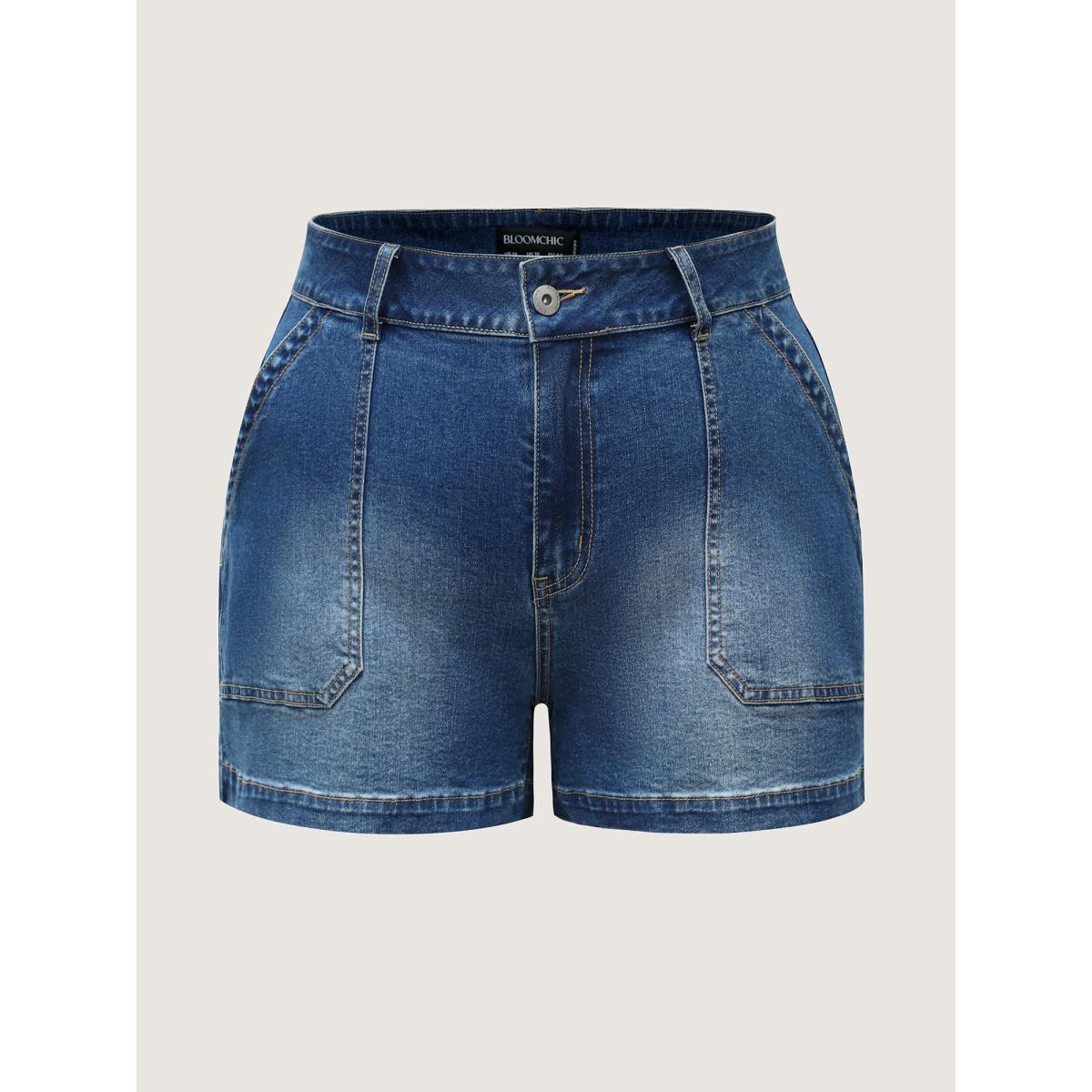 Plus Size Faded Straight-Leg Denim Shorts Women Midblue Medium stretch Casual Slanted pocket At the Office Denim Shorts BloomChic 30/6X Product Image