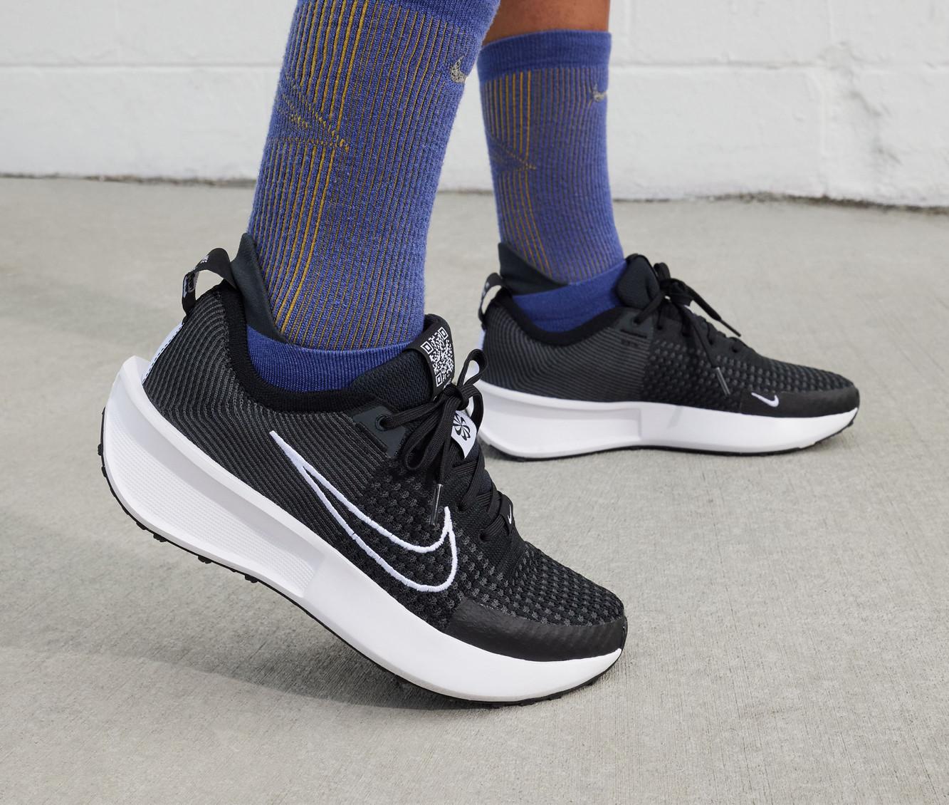 Women's Nike Interact Run Sneakers Product Image