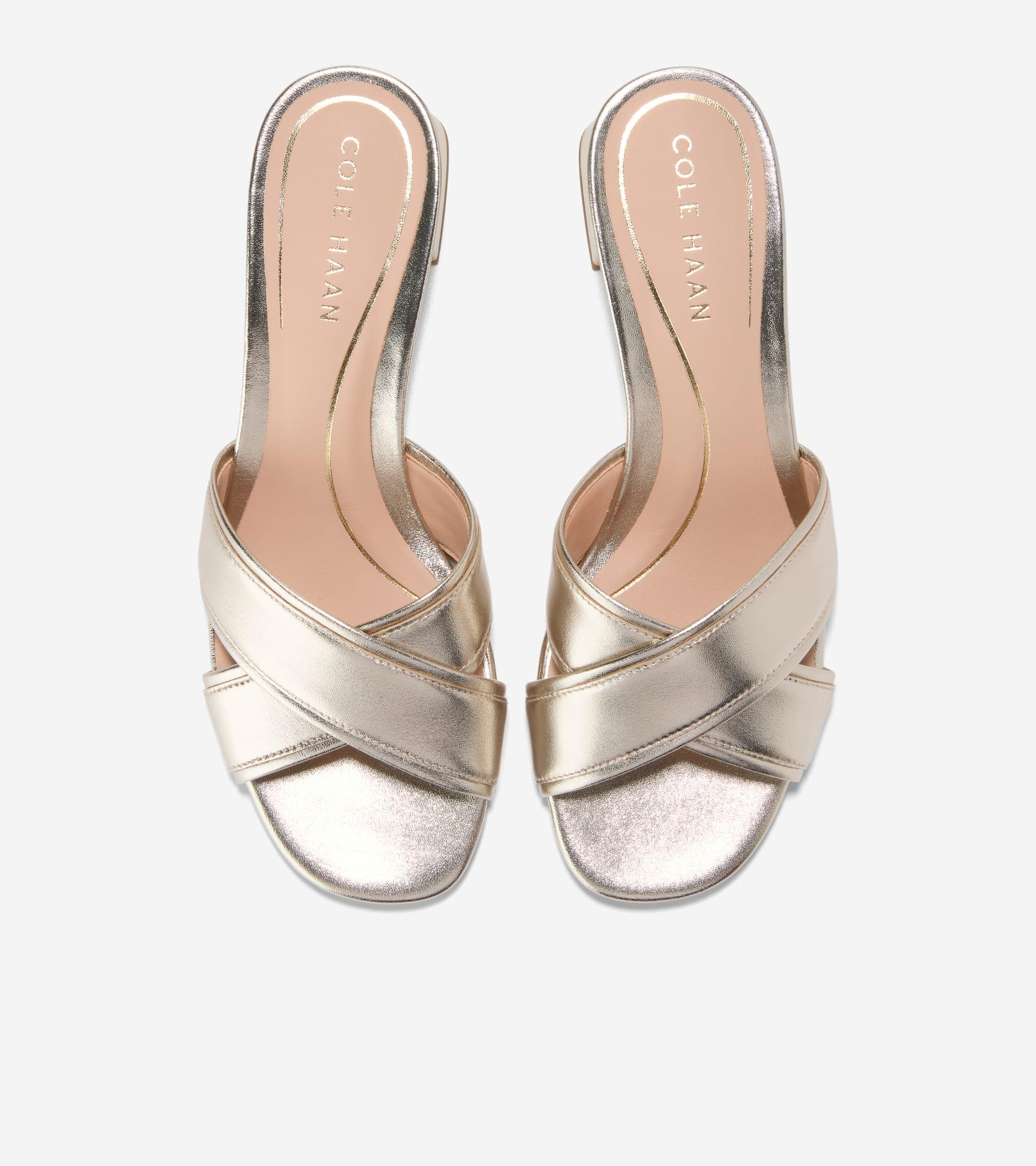 Essential Pouch Product Image