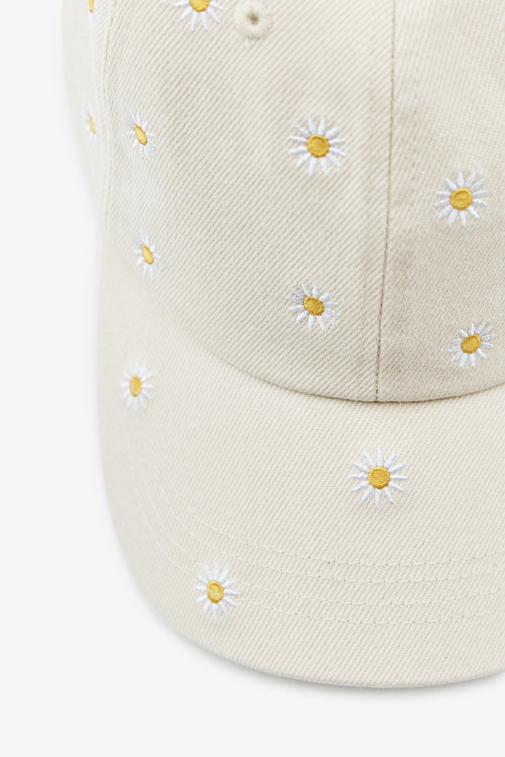 FLORAL EMBROIDERY TWILL CAP Product Image