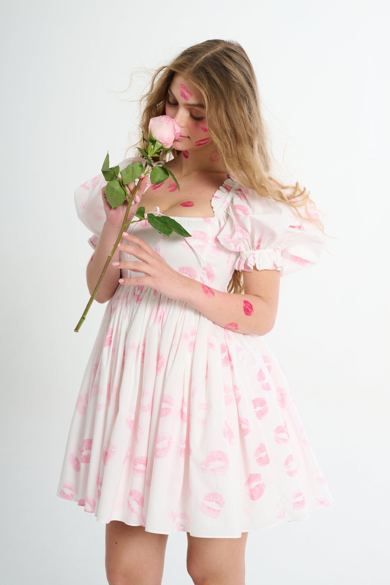 Kiss on the Lips Beach Day Dress Product Image