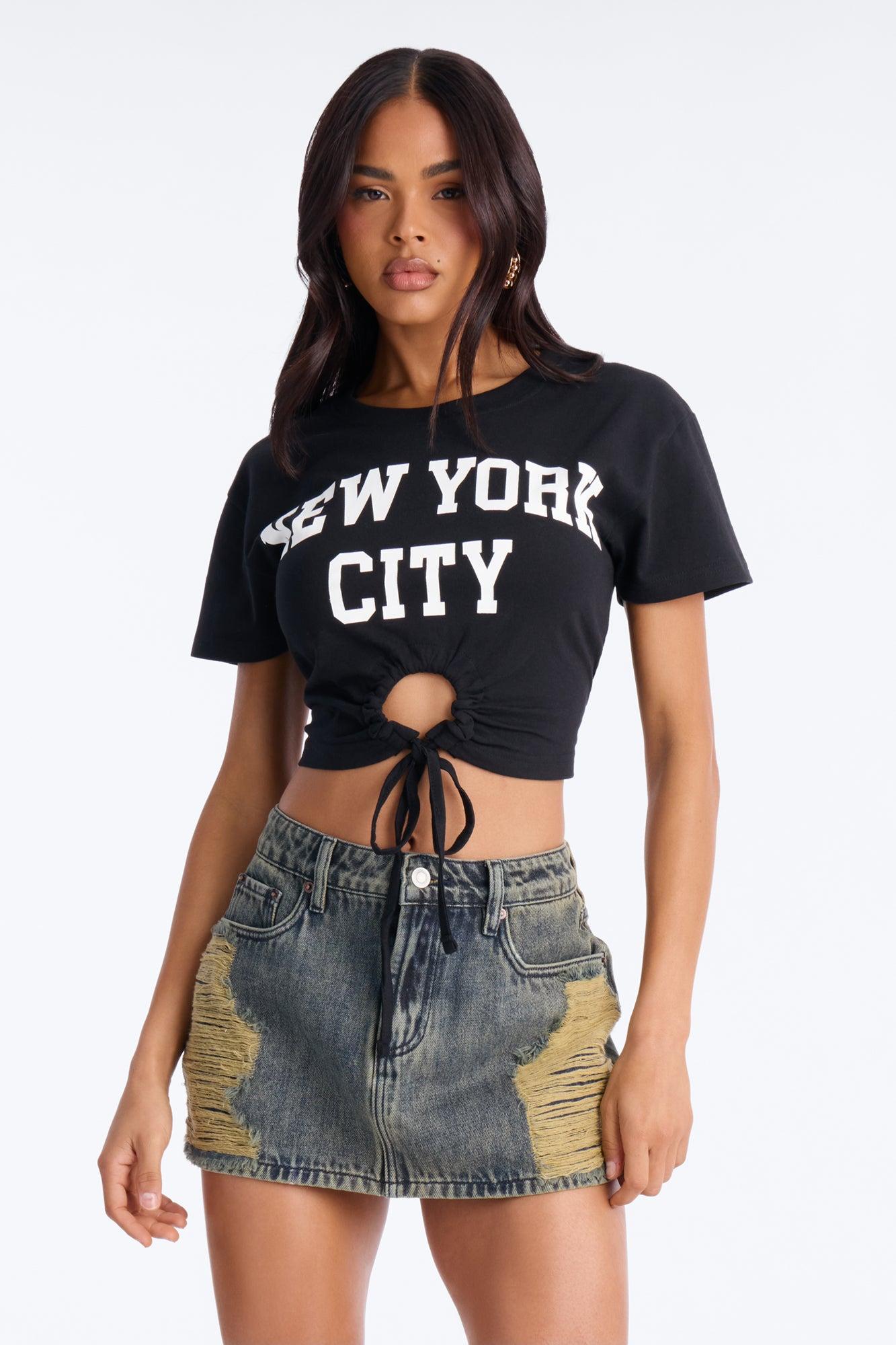 New York City Key Hole Cropped Tee - Black Female Product Image