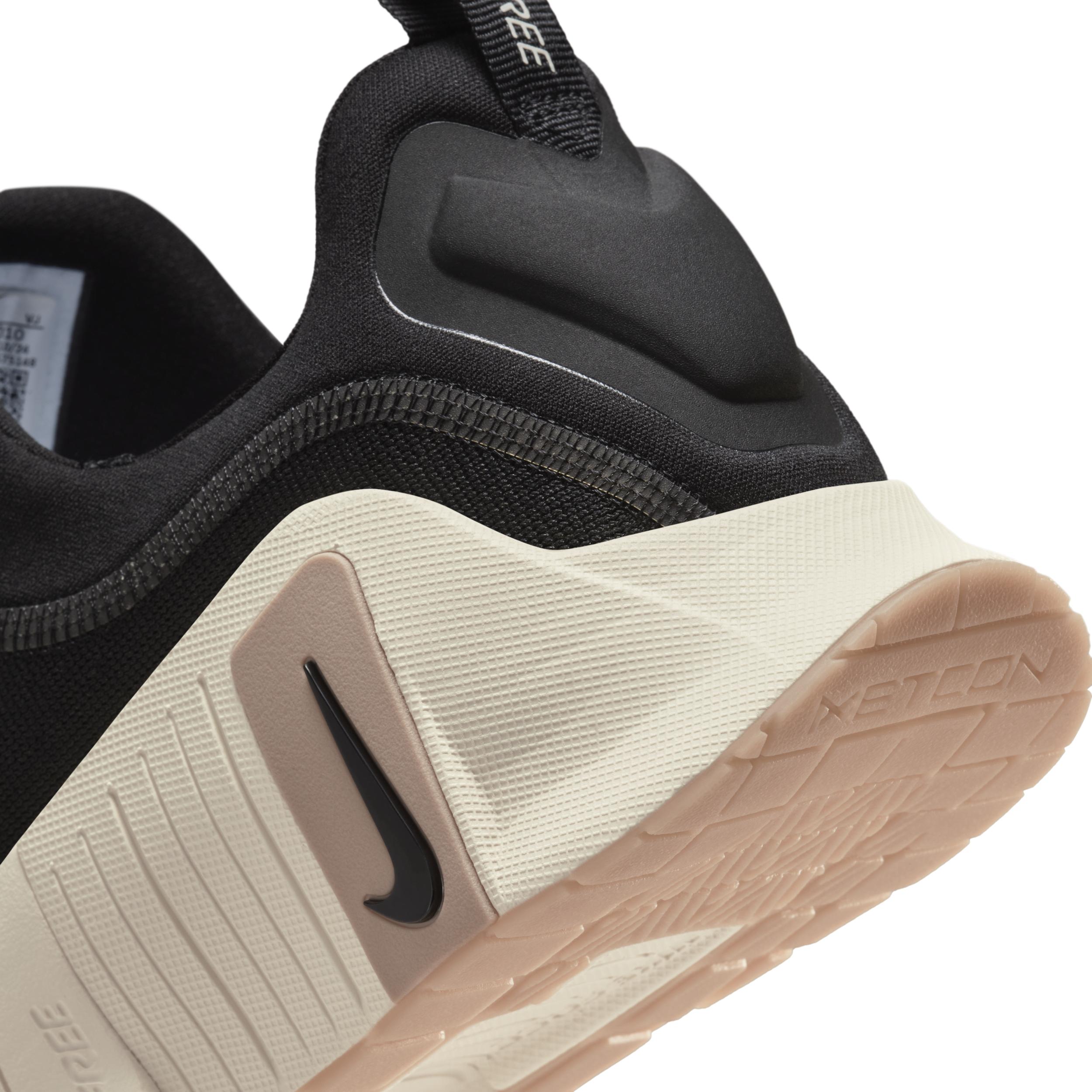 Nike Mens Free Metcon 6 Workout Shoes | FJ7127-010 Product Image