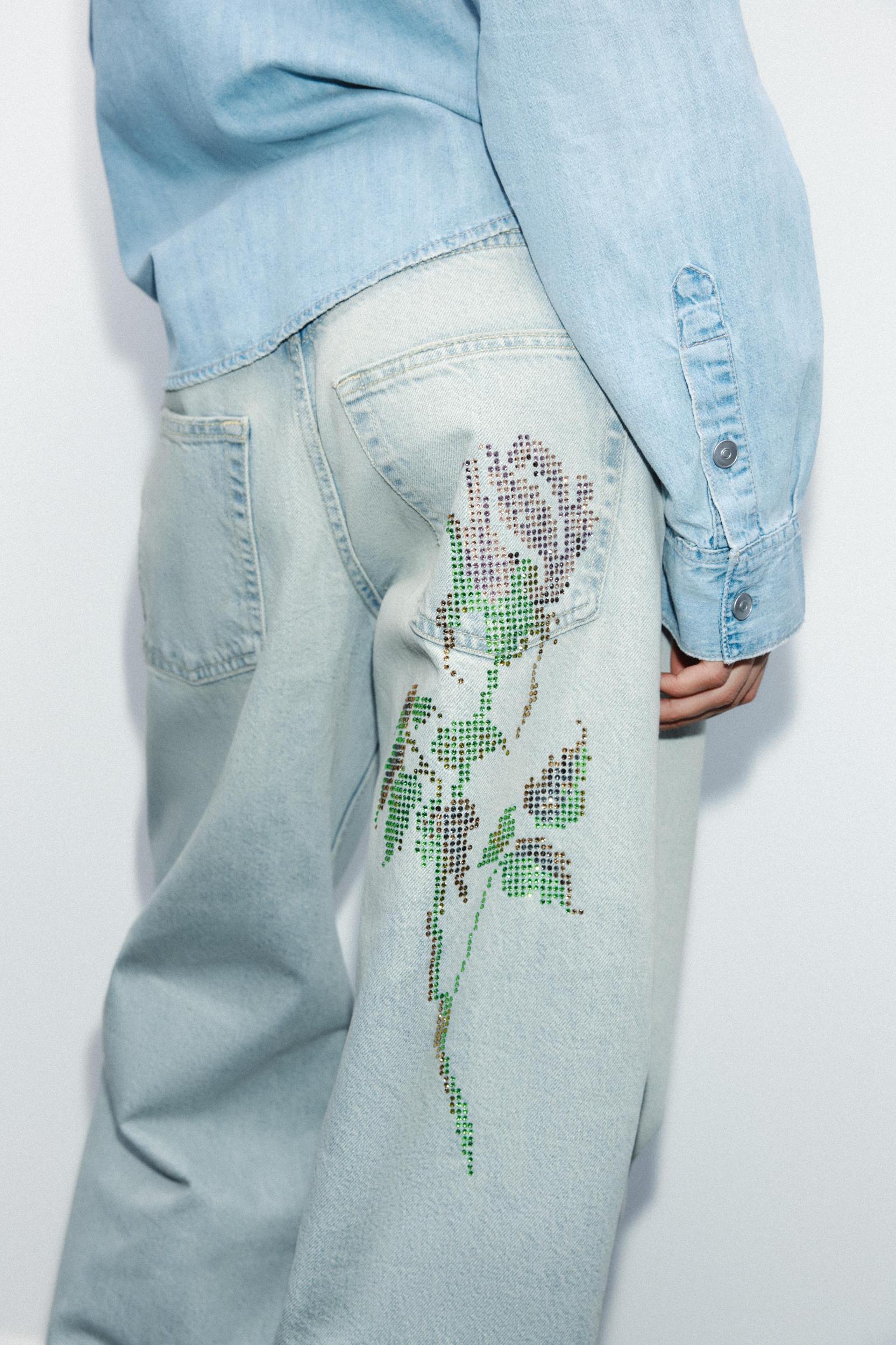 MINI BALLOON MID-RISE TRF JEANS Product Image