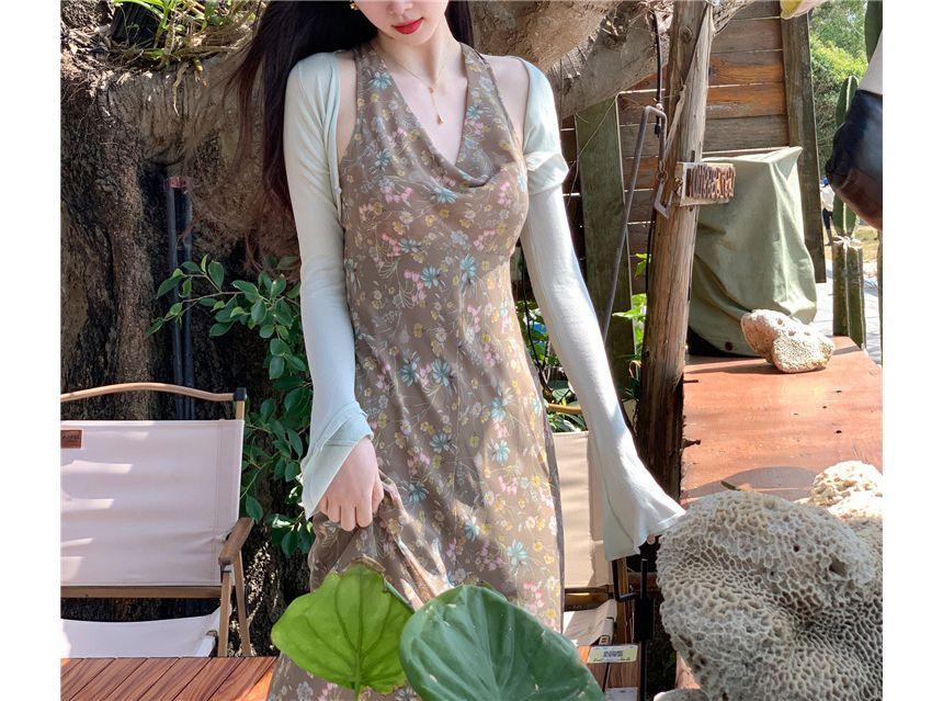 V-Neck Plain Crop Light Jacket Product Image