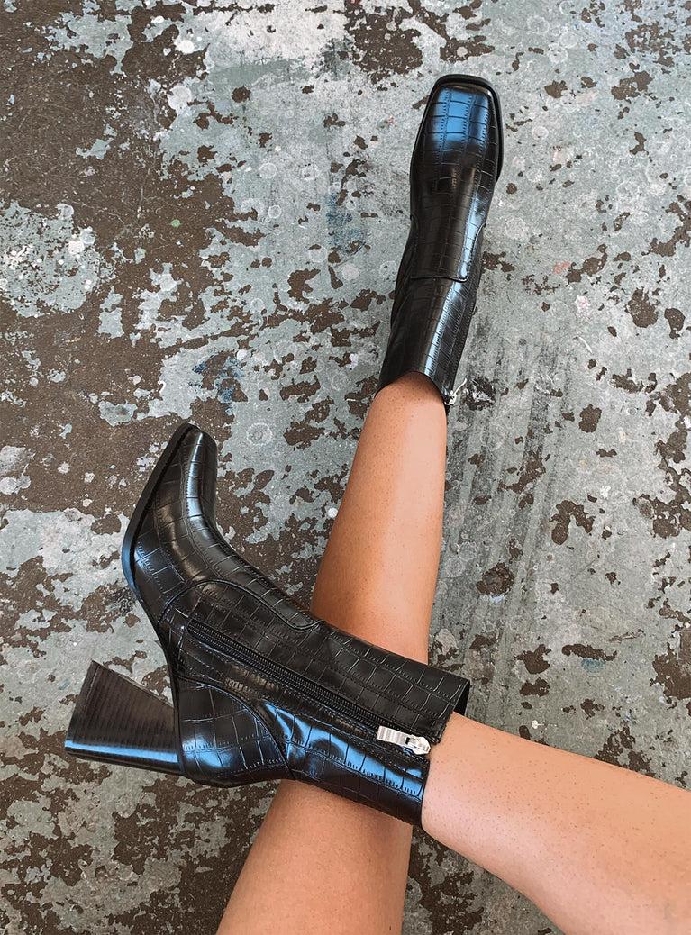 Michelle Boots Black Product Image