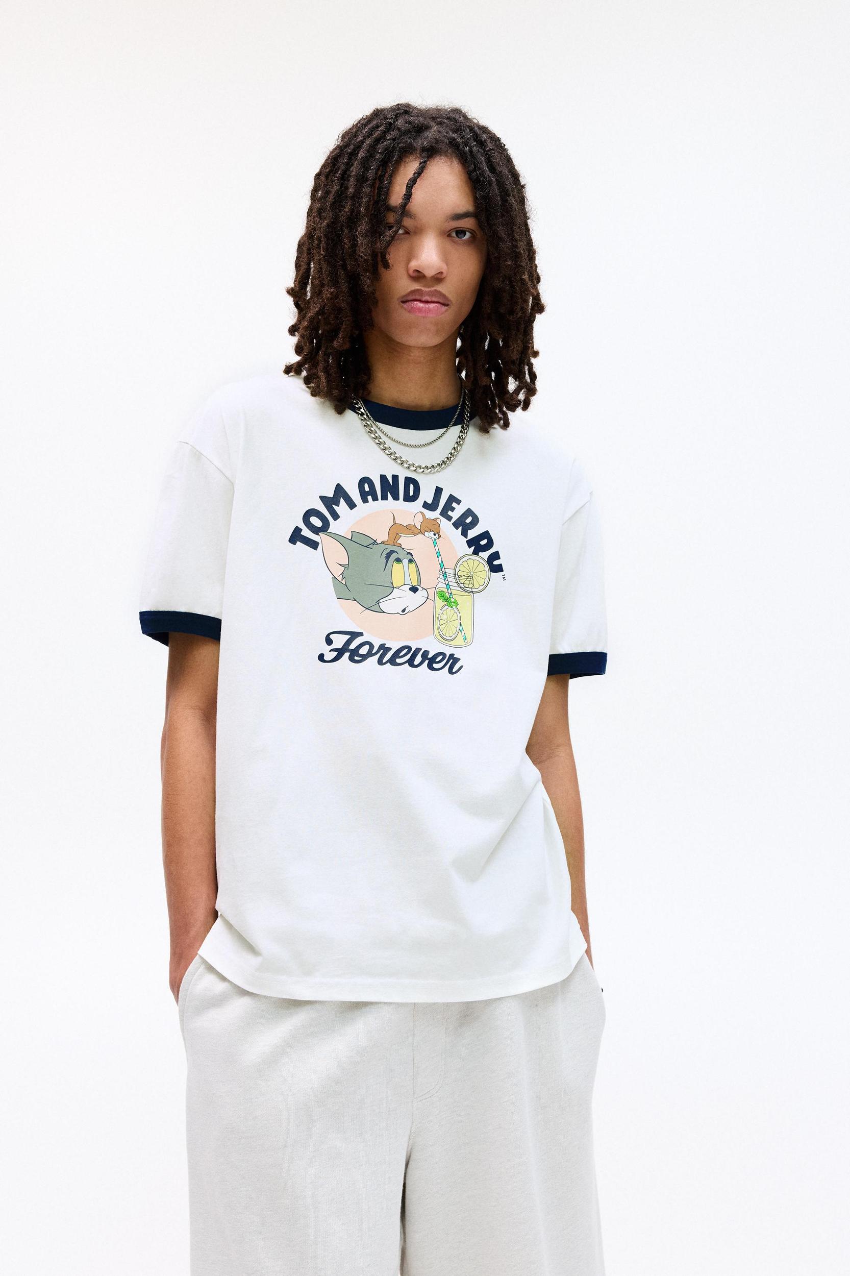 Tom & Jerry T-shirt Product Image