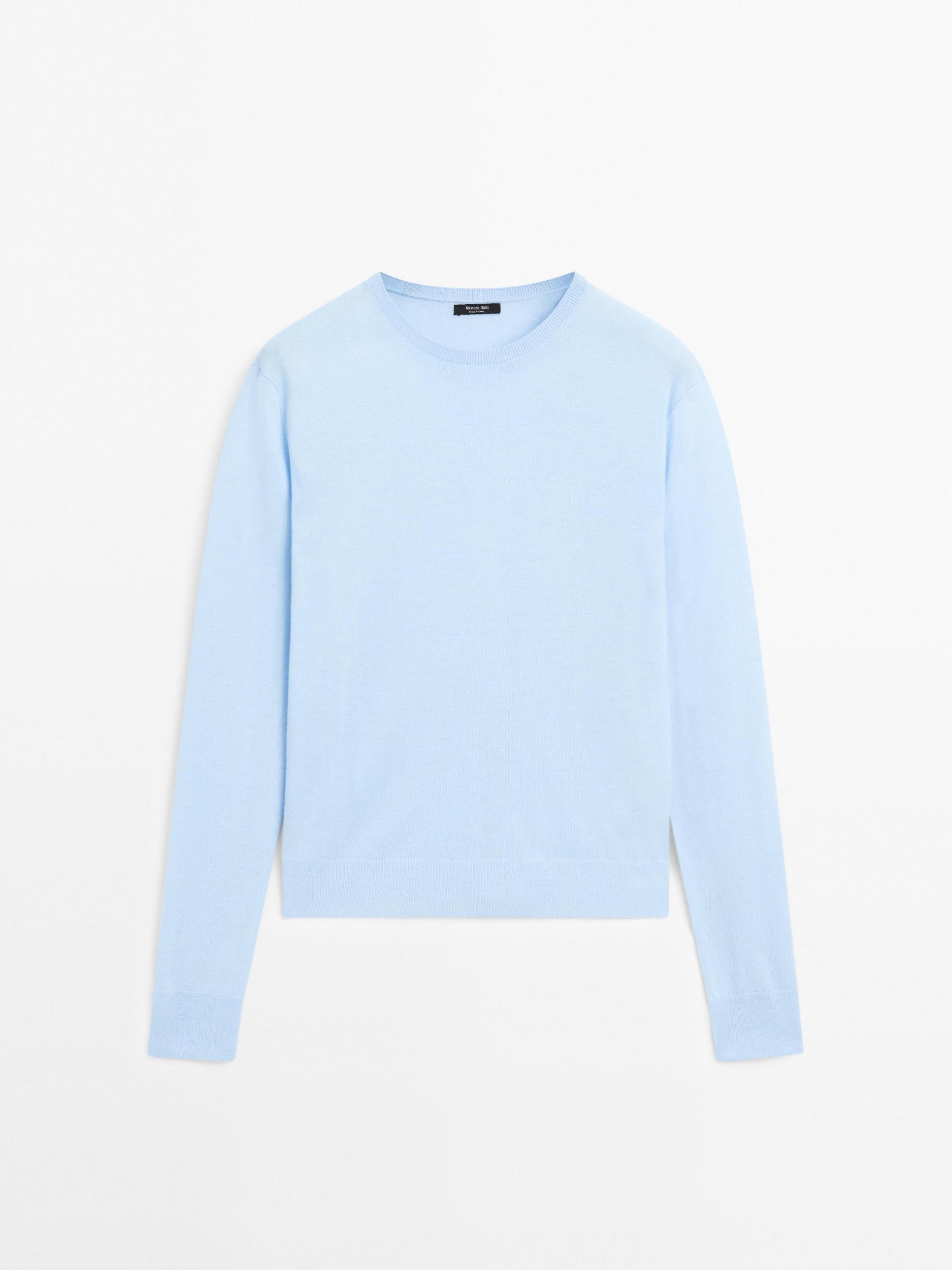 Wool blend knit sweater with crew neck Product Image