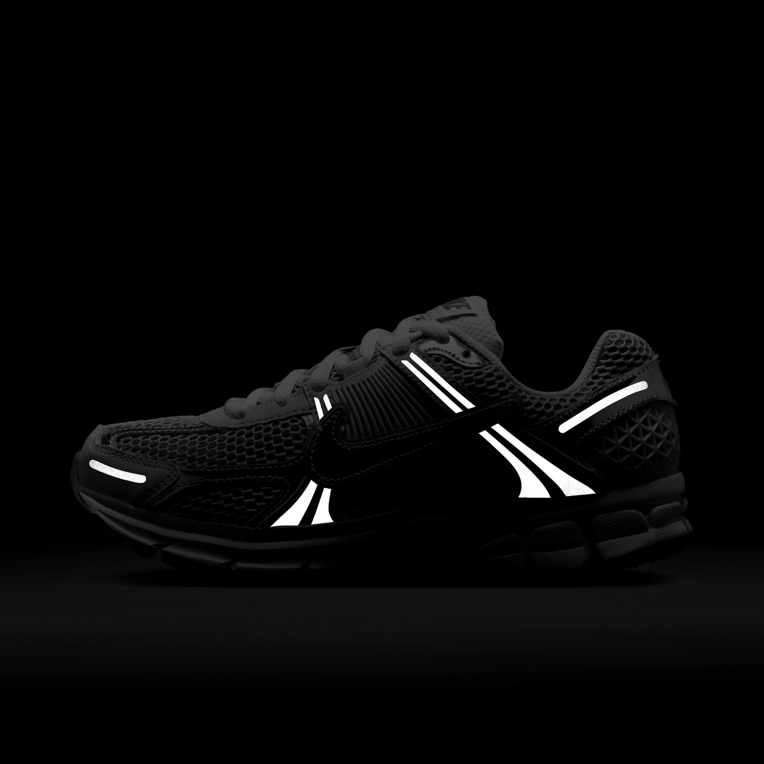 Nike Womens Zoom Vomero 5 Shoes with Reflective Accents | FJ2028-104 Product Image